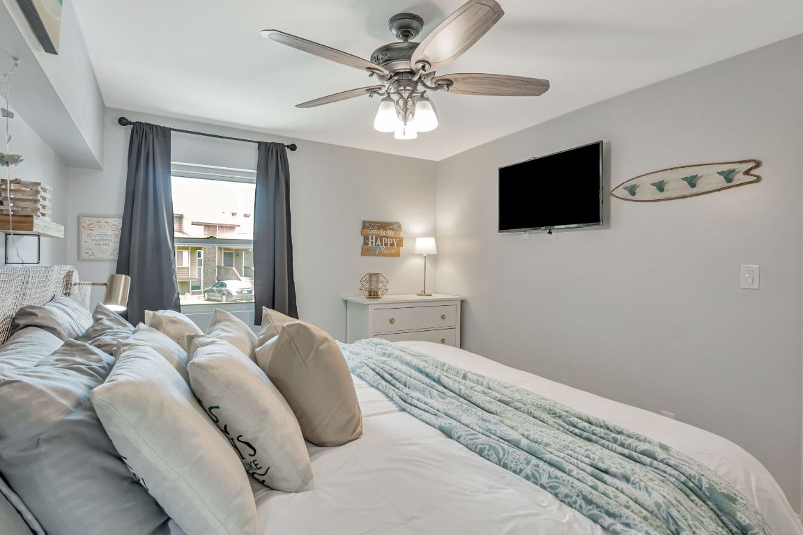 Point Venture, Texas, 78645, United States, 5 Bedrooms Bedrooms, ,4 BathroomsBathrooms,Residential,For Sale,1840855
