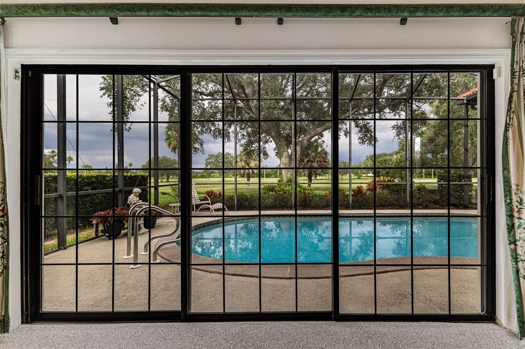 Lake Wales, Florida, 33898, United States, 2 Bedrooms Bedrooms, ,4 BathroomsBathrooms,Residential,For Sale,1908279