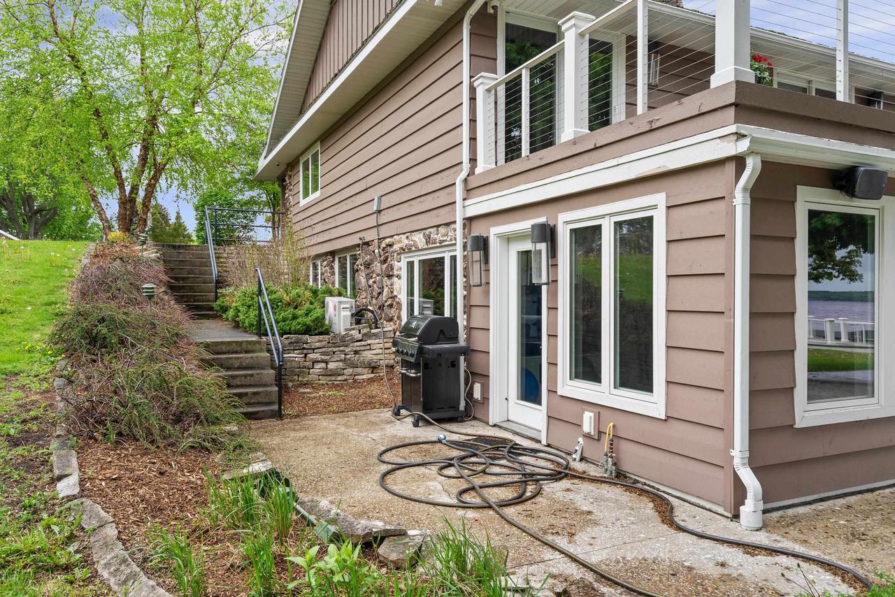 Markesan, Wisconsin, 53946, United States, 5 Bedrooms Bedrooms, ,4 BathroomsBathrooms,Residential,For Sale,2023665