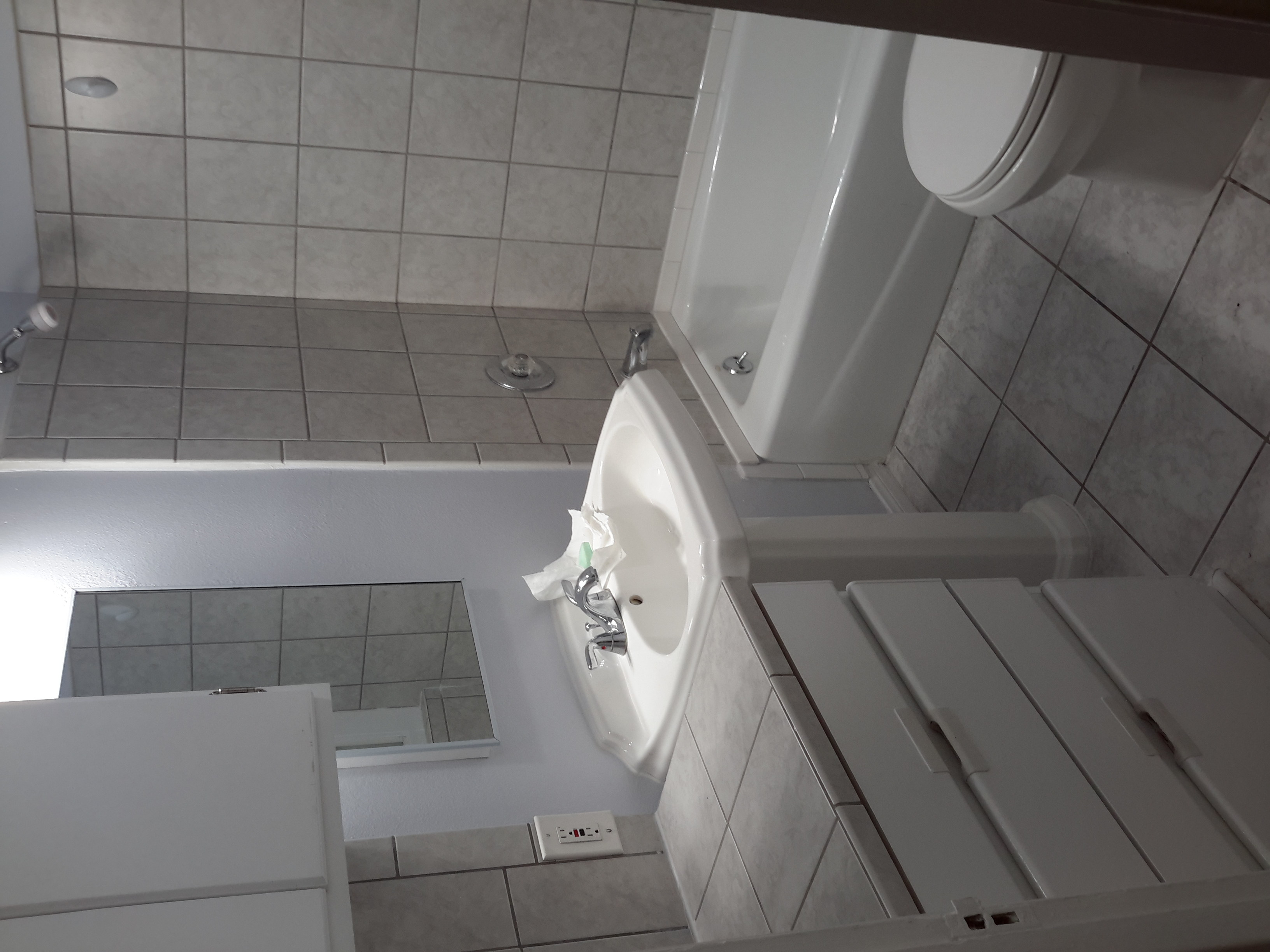 Los Angeles, California, 90019, United States, 8 Bedrooms Bedrooms, ,4 BathroomsBathrooms,Residential,For Sale,1864007