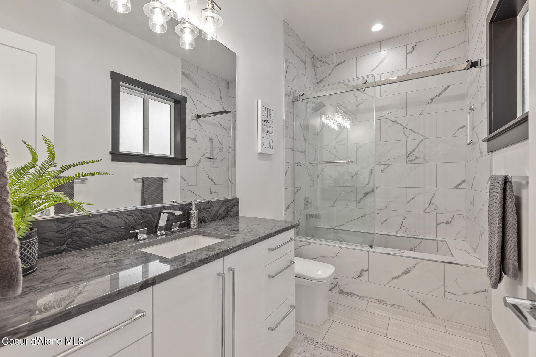 Coeur d'Alene, Idaho, 83814, United States, 4 Bedrooms Bedrooms, ,1 BathroomBathrooms,Residential,For Sale,1975946