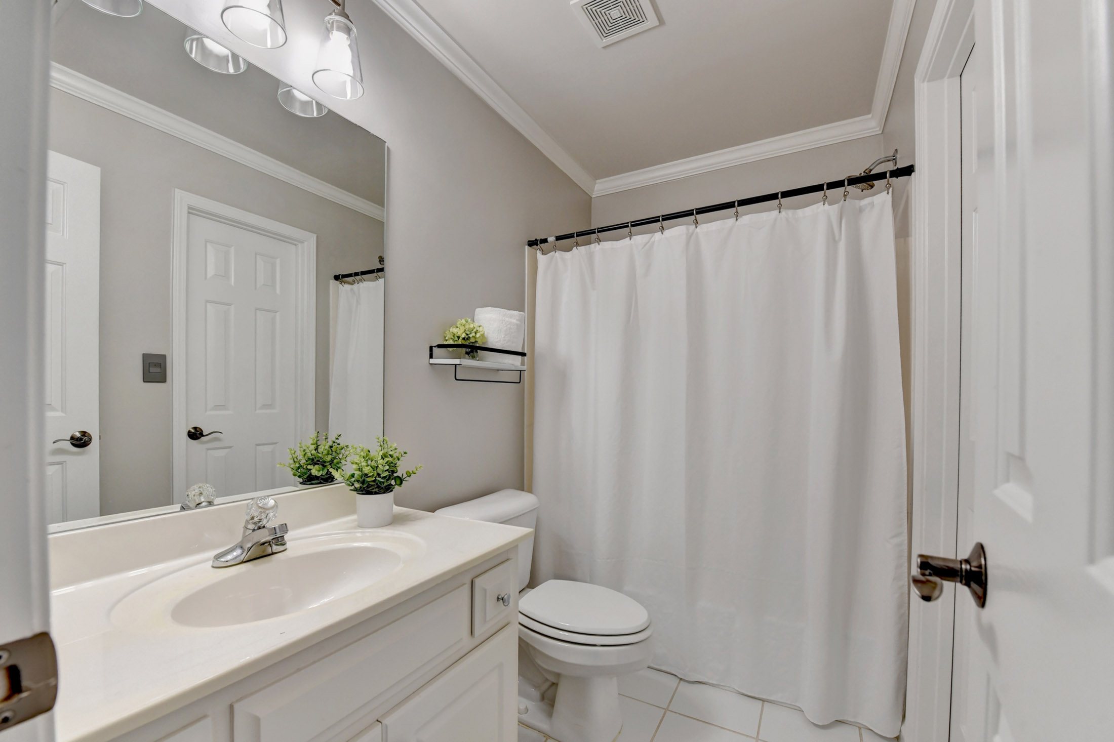  Beautifully Updated Brick Home in Alpharetta - 物件實景