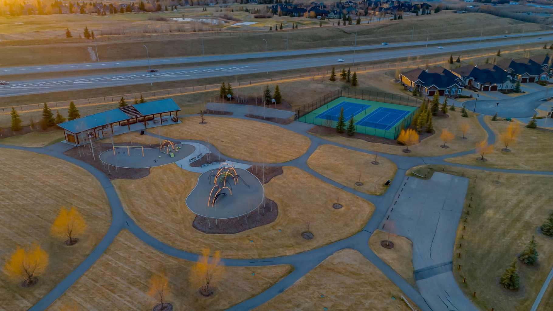 HERITAGE POINTE, Alberta, T1S 4K5, CA, 5 Bedrooms Bedrooms, ,5 BathroomsBathrooms,Residential,For Sale,1837461