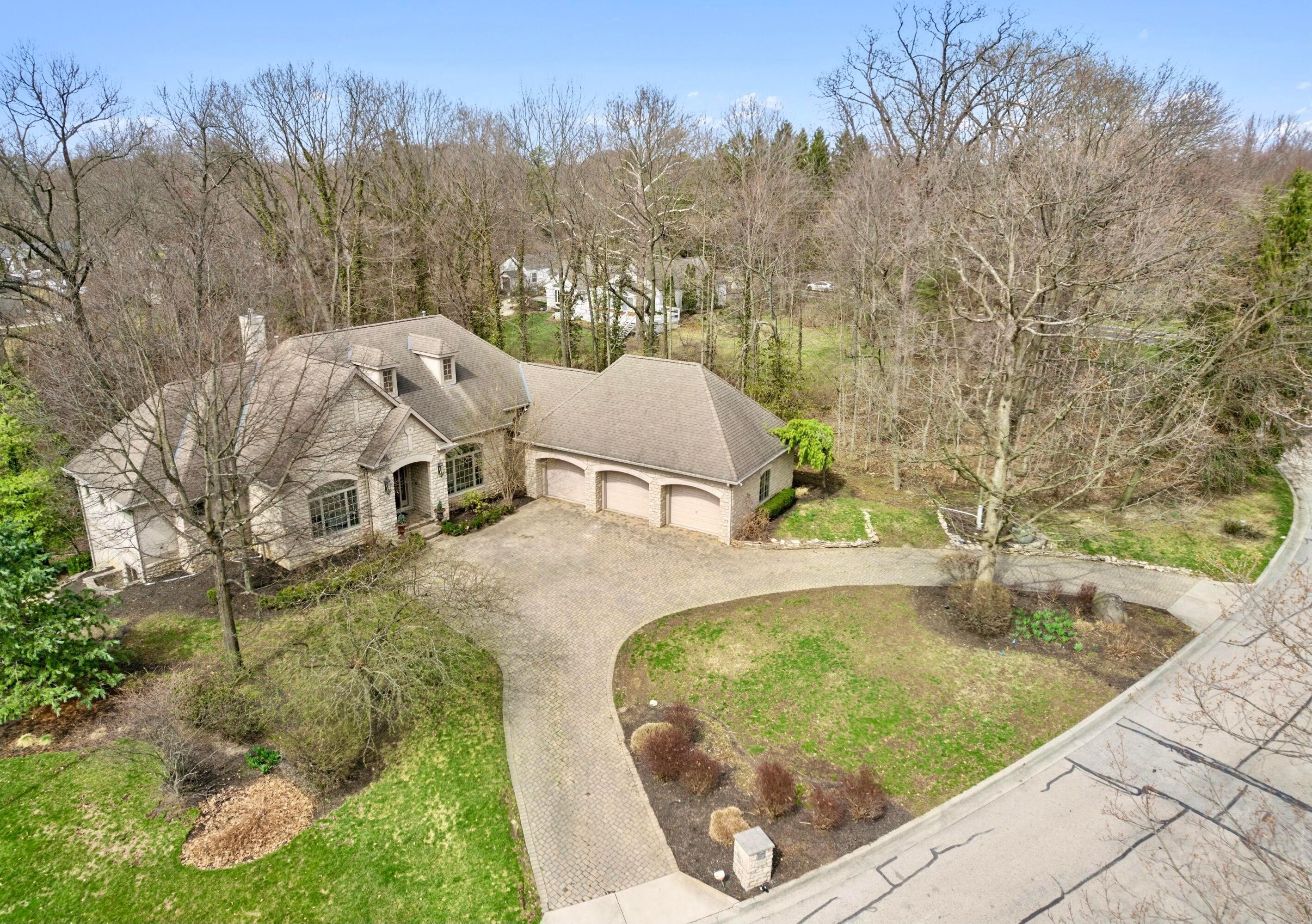 Columbus, Ohio, 43220, United States, 5 Bedrooms Bedrooms, ,5 BathroomsBathrooms,Residential,For Sale,1798291