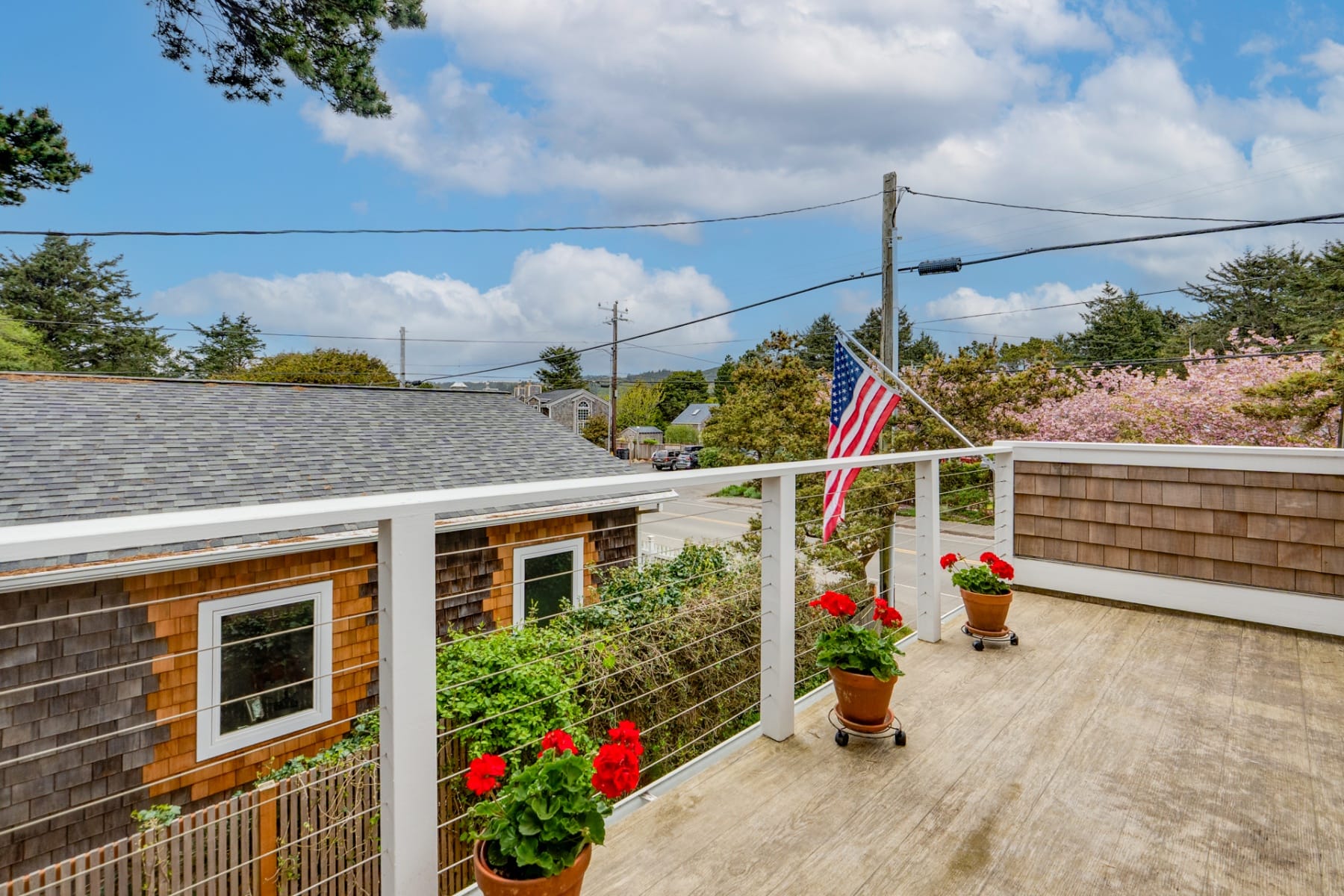  432 S HEMLOCK ST Cannon Beach, OR 97110 - 物件實景