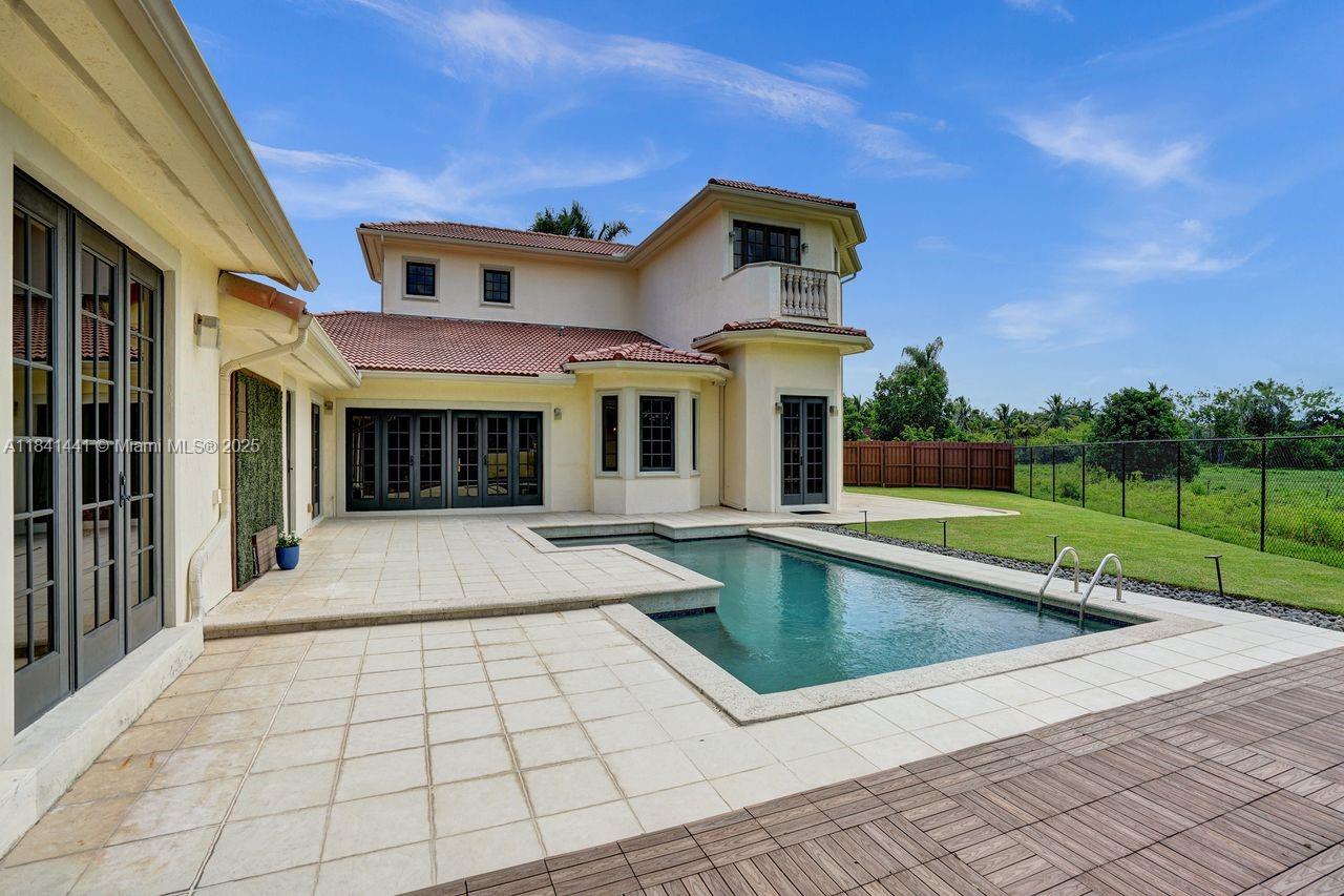 Davie, Florida, 33330, United States, 5 Bedrooms Bedrooms, ,5 BathroomsBathrooms,Residential,For Sale,1896833