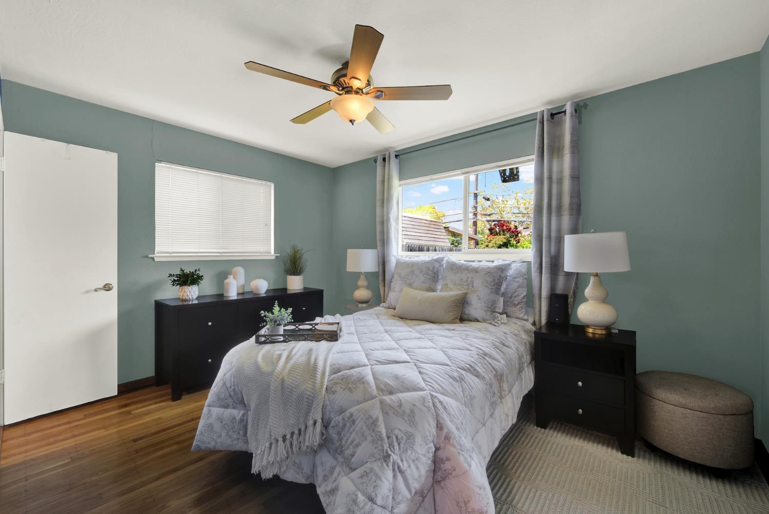 Carmichael, California, 95608, United States, 3 Bedrooms Bedrooms, ,2 BathroomsBathrooms,Residential,For Sale,1896985