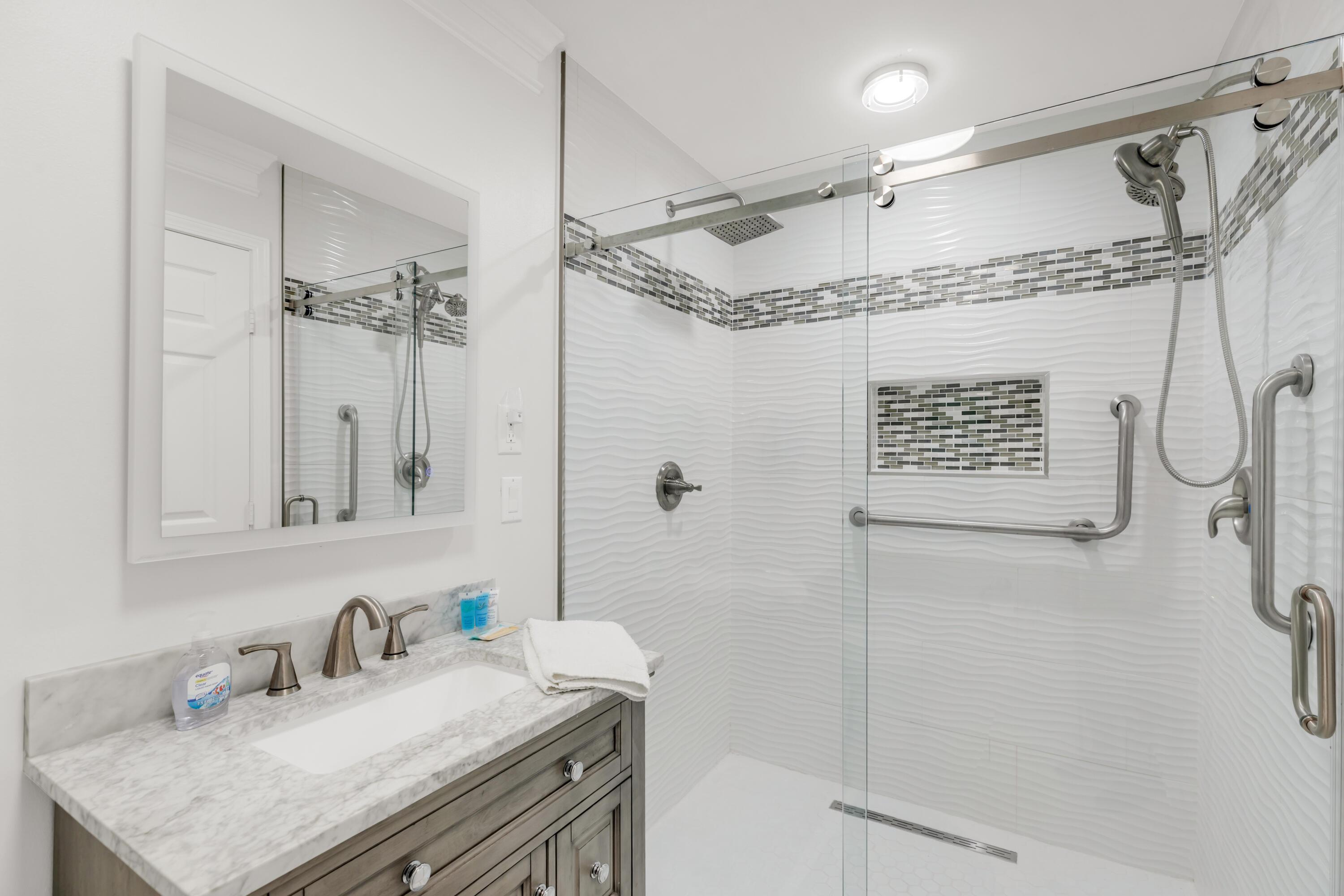 Destin, Florida, 32541, United States, 6 Bedrooms Bedrooms, ,6 BathroomsBathrooms,Residential,For Sale,1996385