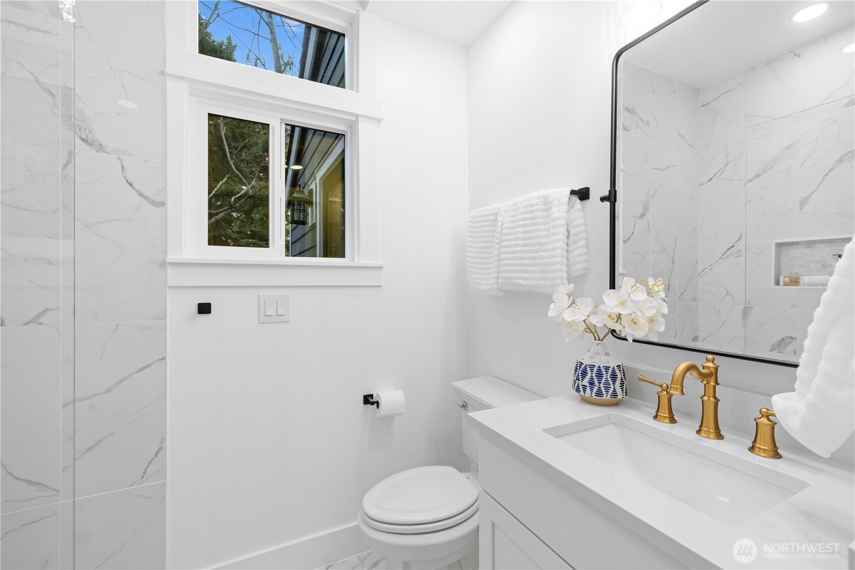 Seattle, Washington, 98109, United States, 3 Bedrooms Bedrooms, ,1 BathroomBathrooms,Residential,For Sale,1999766