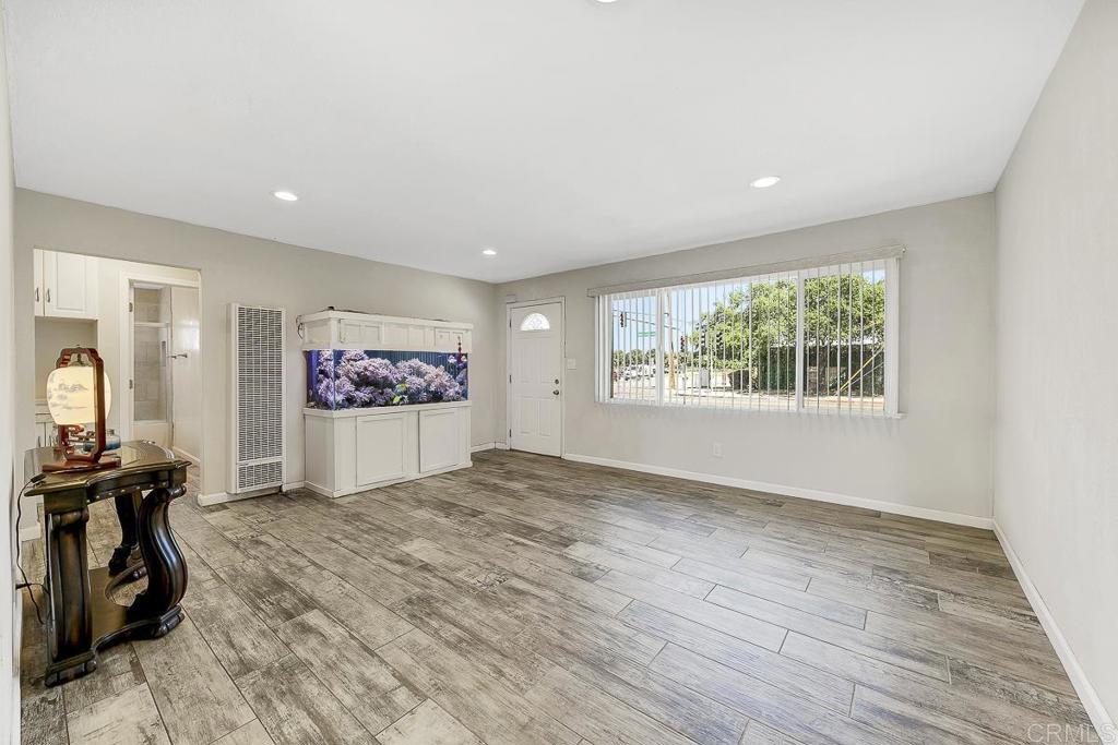 Escondido, California, 92027, United States, 3 Bedrooms Bedrooms, ,1 BathroomBathrooms,Residential,For Sale,1942243