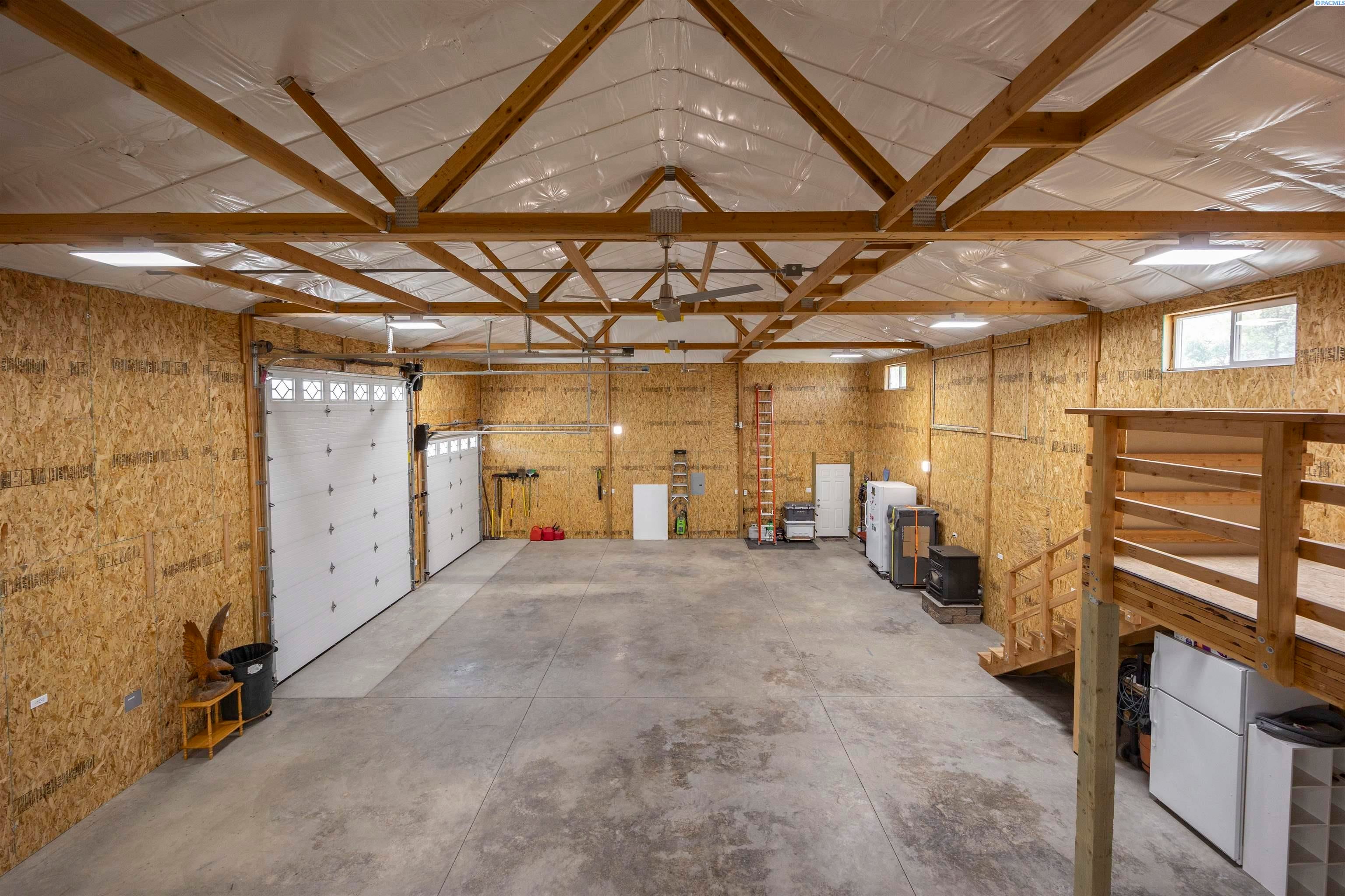 Benton City, Washington, 99320, United States, 3 Bedrooms Bedrooms, ,2 BathroomsBathrooms,Residential,For Sale,1983033