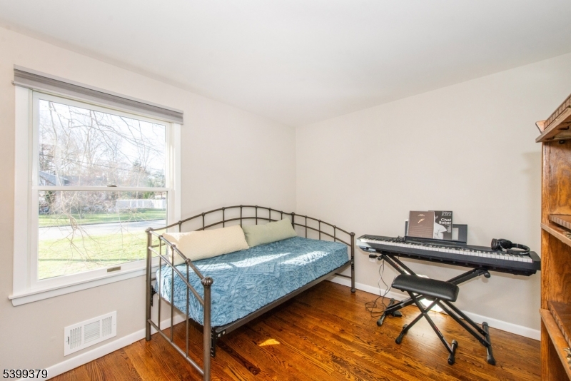 Parsippany, New Jersey, 07054-1711, United States, 4 Bedrooms Bedrooms, ,3 BathroomsBathrooms,Residential,For Sale,2001251