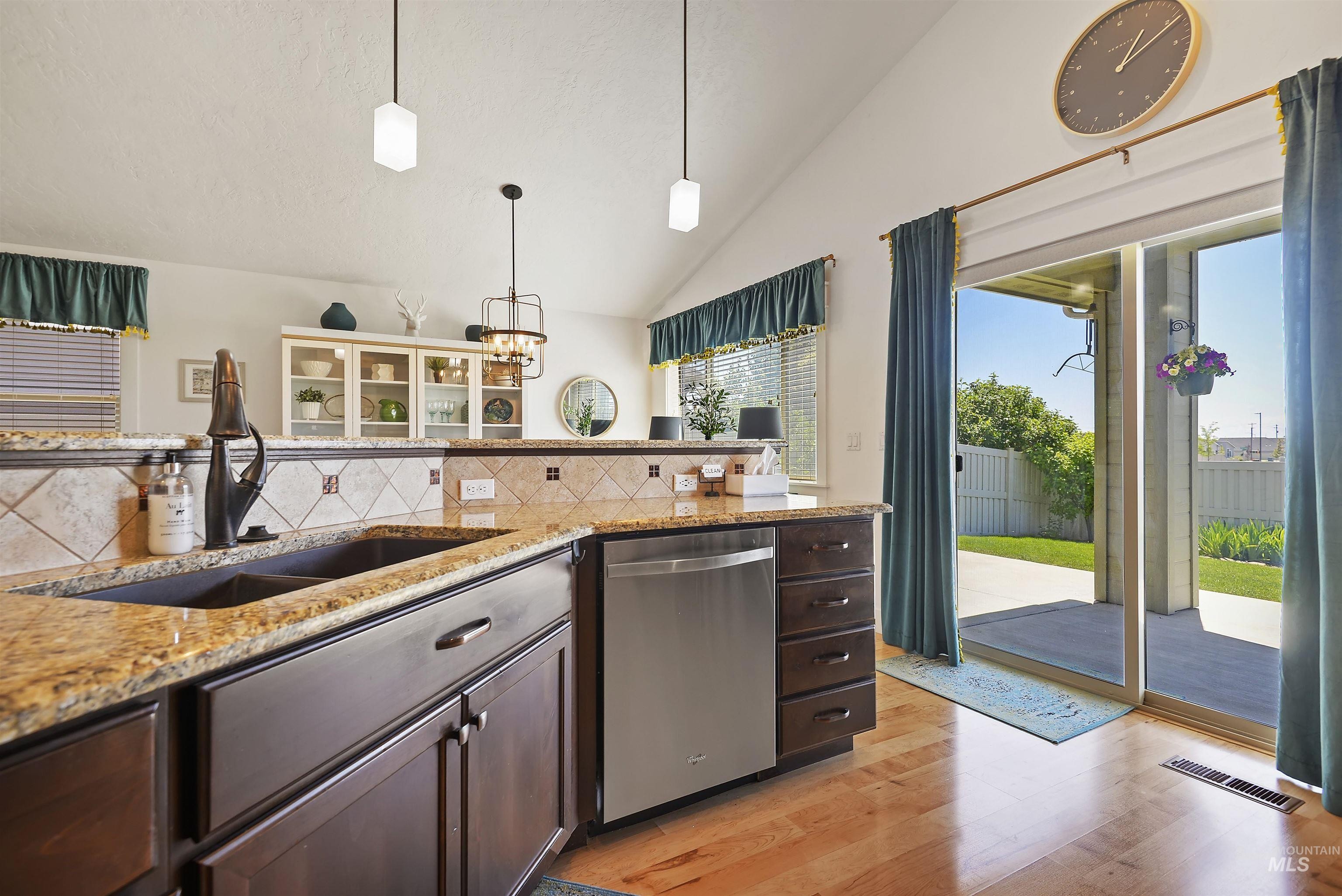 4923 Torana St, Meridian, Idaho, 83646, United States, 3 Bedrooms Bedrooms, ,2 BathroomsBathrooms,Residential,For Sale,4923 Torana St,1627957