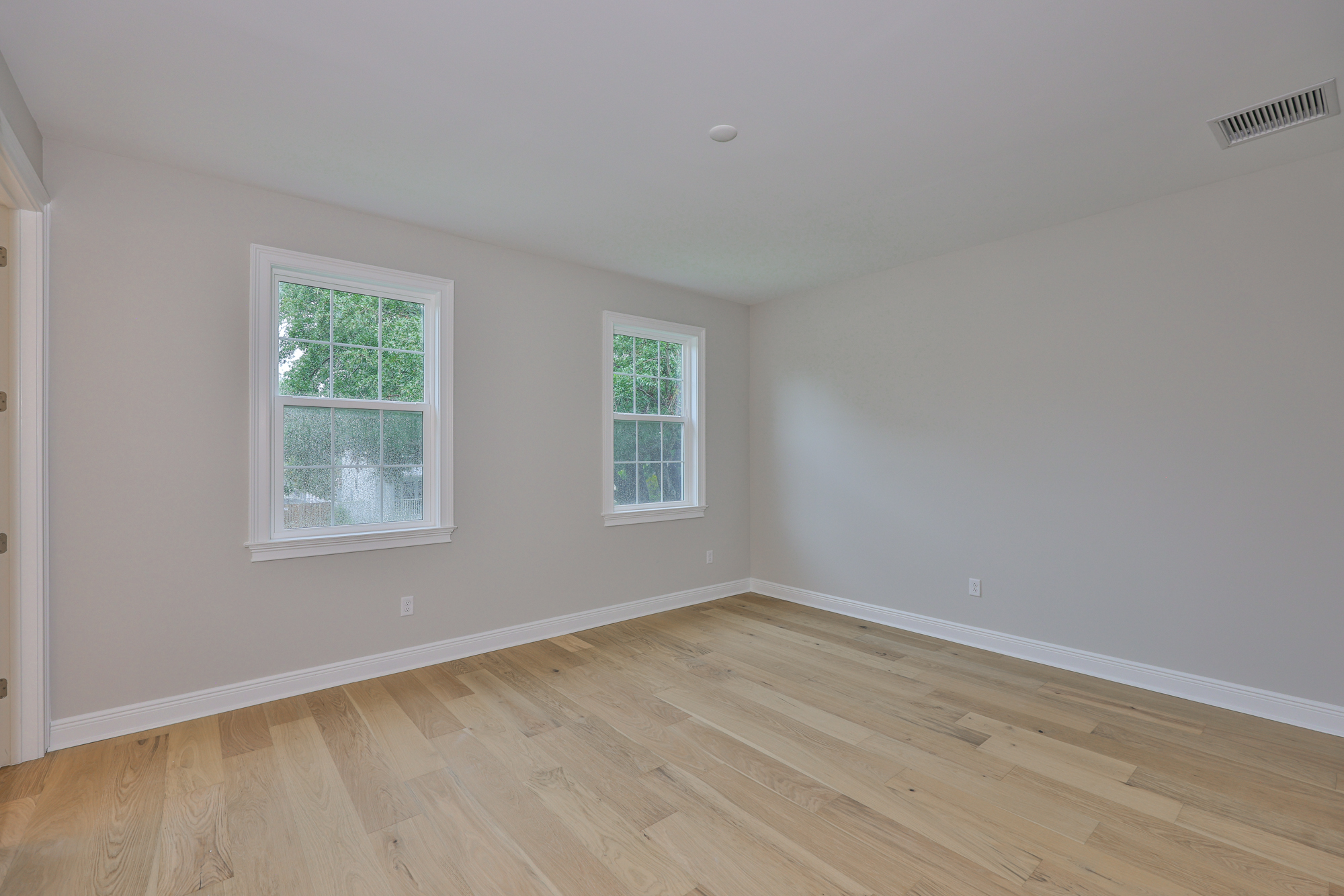 Tampa, Florida, 33609, United States, 4 Bedrooms Bedrooms, ,5 BathroomsBathrooms,Residential,For Sale,1792306