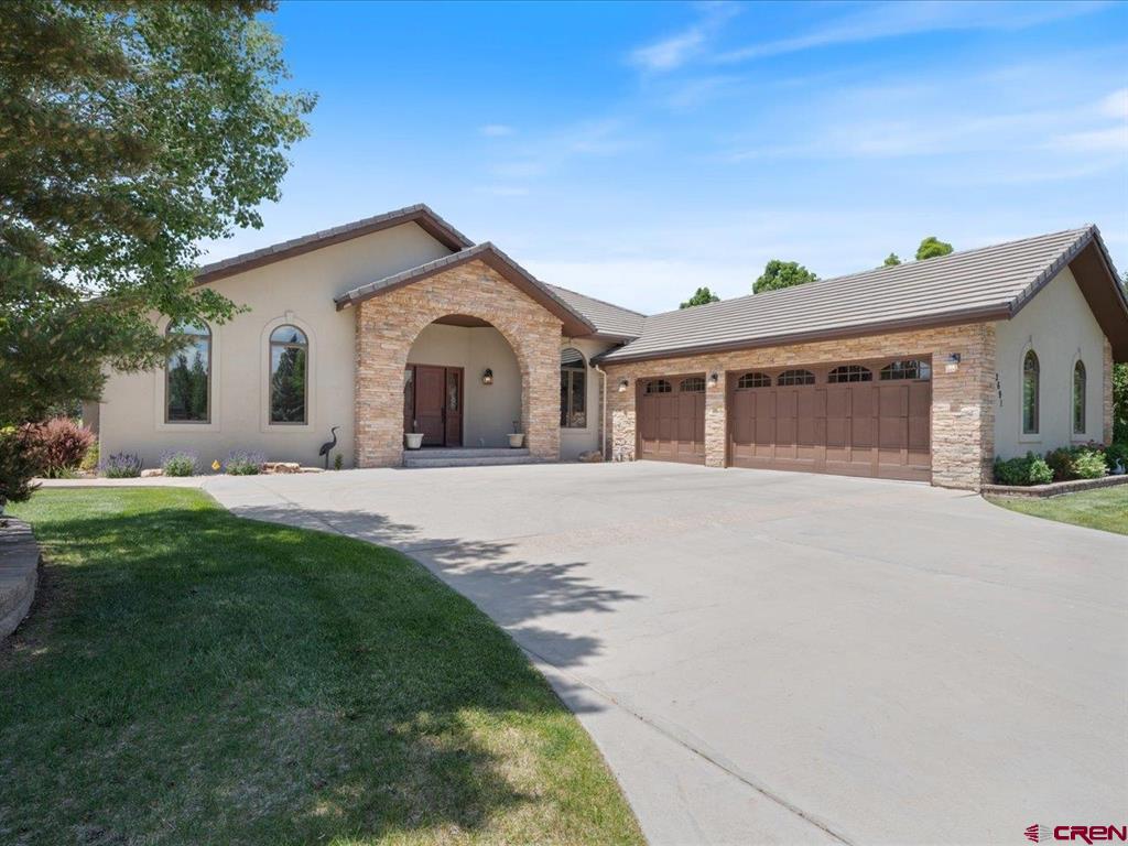 Montrose, Colorado, 81401, United States, 4 Bedrooms Bedrooms, ,3 BathroomsBathrooms,Residential,For Sale,1847638
