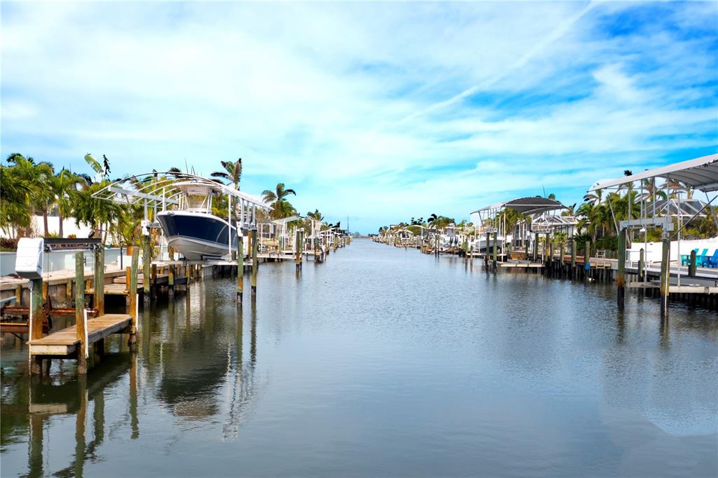 Bradenton, Florida, 34210, United States, 4 Bedrooms Bedrooms, ,2 BathroomsBathrooms,Residential,For Sale,1696879