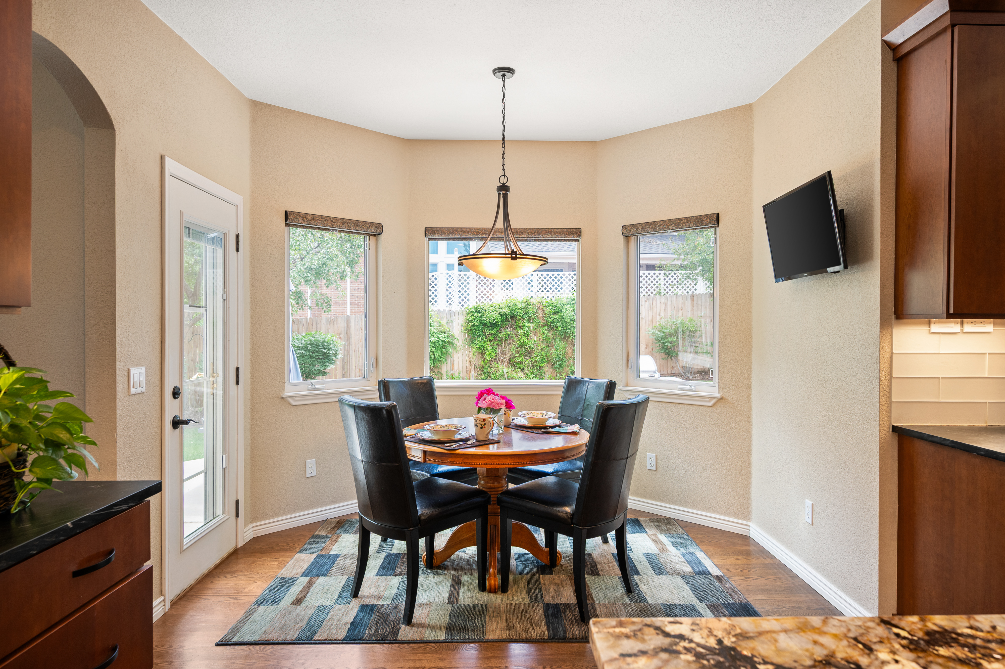  Rare Les Maisonettes Ranch: 2 Main-Floor Primary Suites Near Downtown Littleton - 物件實景