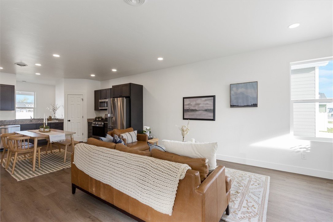 Billings, Montana, 59106, United States, 4 Bedrooms Bedrooms, ,3 BathroomsBathrooms,Residential,For Sale,1982622