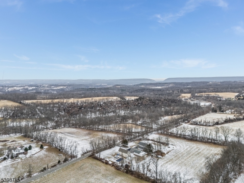 Columbia, New Jersey, 07832, United States, 3 Bedrooms Bedrooms, ,1 BathroomBathrooms,Residential,For Sale,2006110