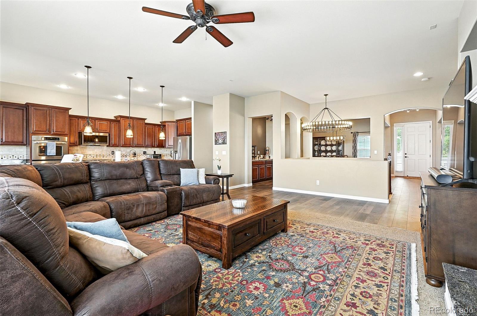 Thornton, Colorado, 80602, United States, 3 Bedrooms Bedrooms, ,2 BathroomsBathrooms,Residential,For Sale,1913766