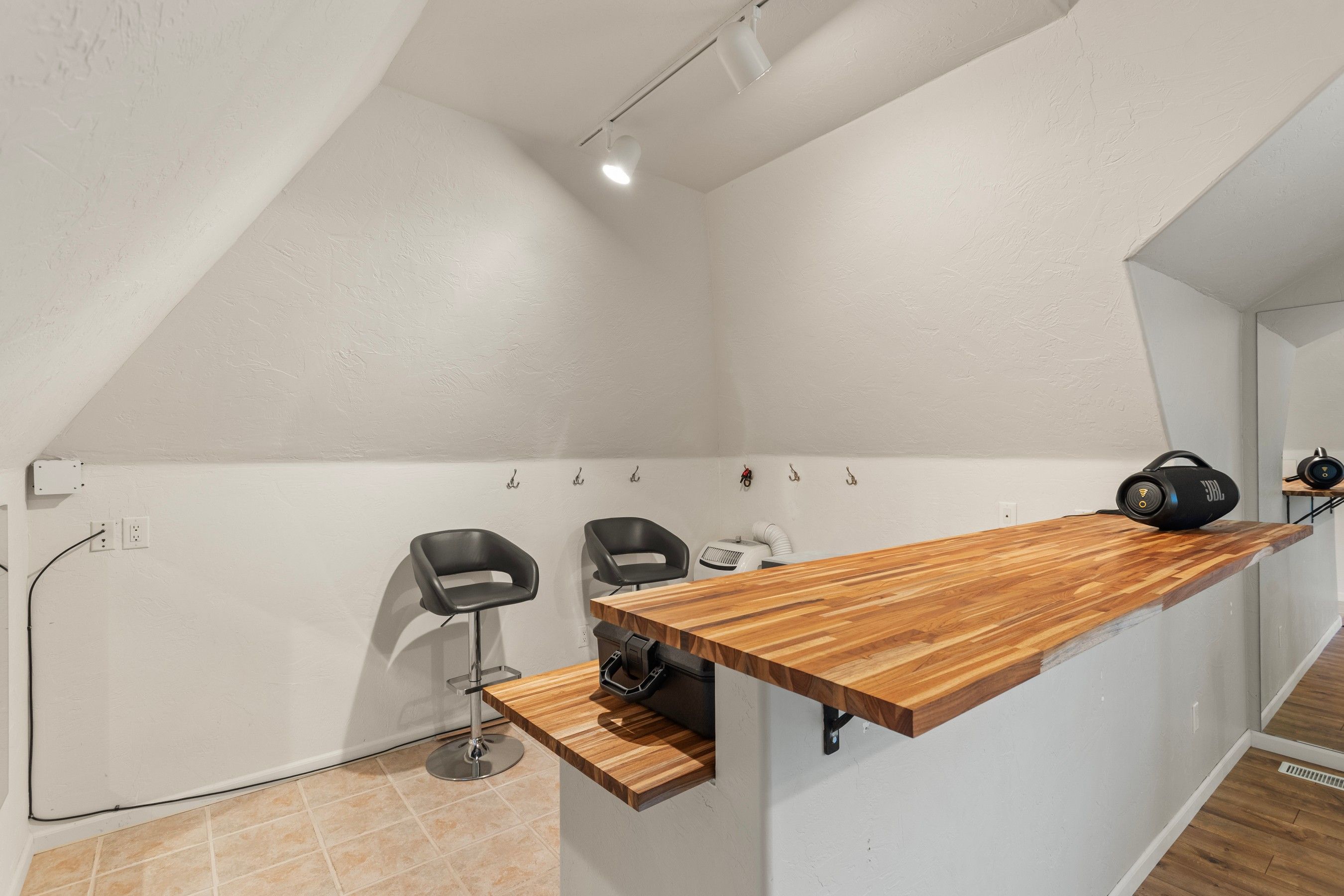  Move-In Ready Mountain Living - 物件實景