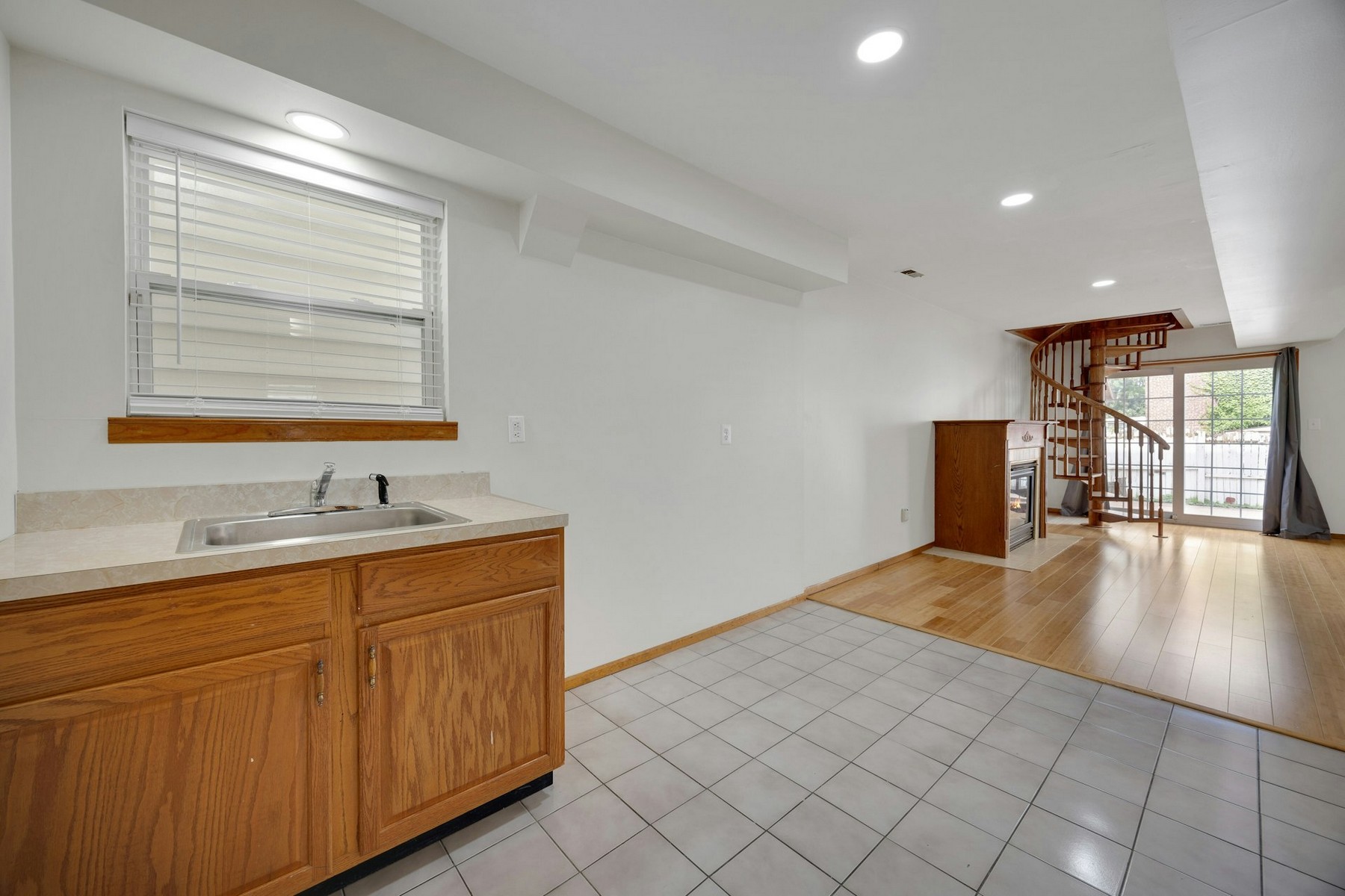  149 Hobart Avenue, Bayonne, NJ 07002 - 物件實景