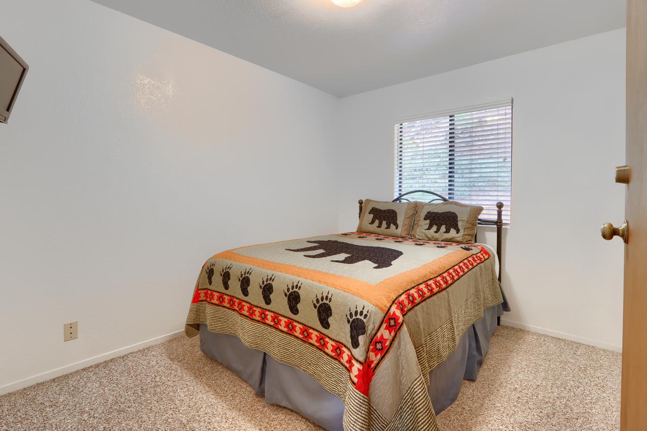 Yosemite, California, 95389, United States, 4 Bedrooms Bedrooms, ,2 BathroomsBathrooms,Residential,For Sale,1980100