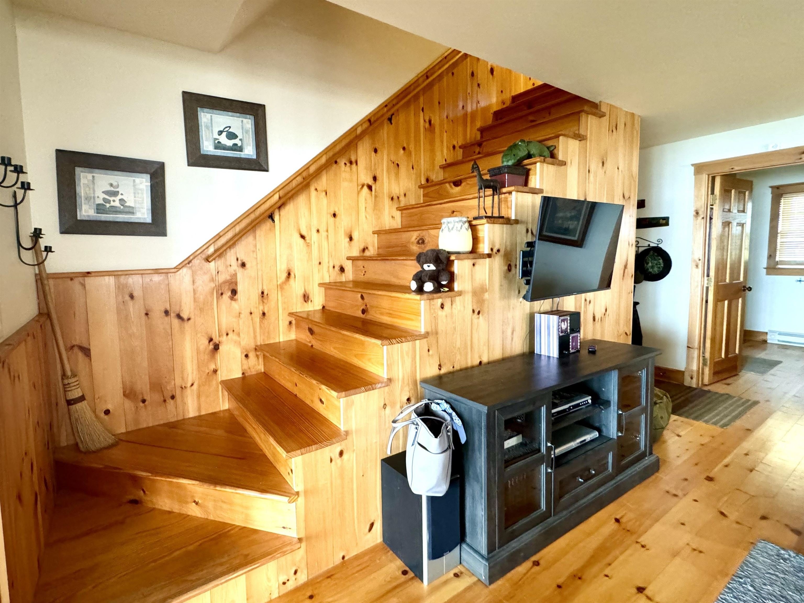 Alburgh, Vermont, 05440, United States, 3 Bedrooms Bedrooms, ,2 BathroomsBathrooms,Residential,For Sale,1981784