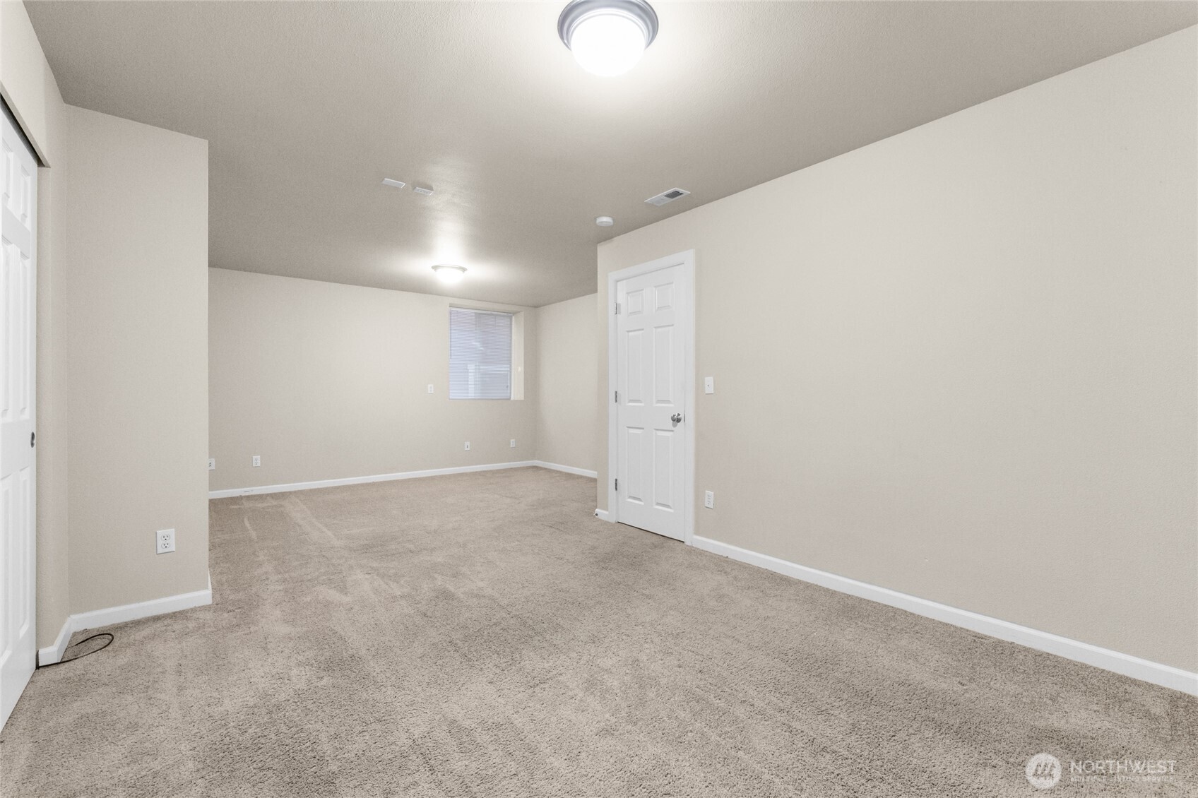 Auburn, Washington, 98092, United States, 4 Bedrooms Bedrooms, ,4 BathroomsBathrooms,Residential,For Sale,1977143