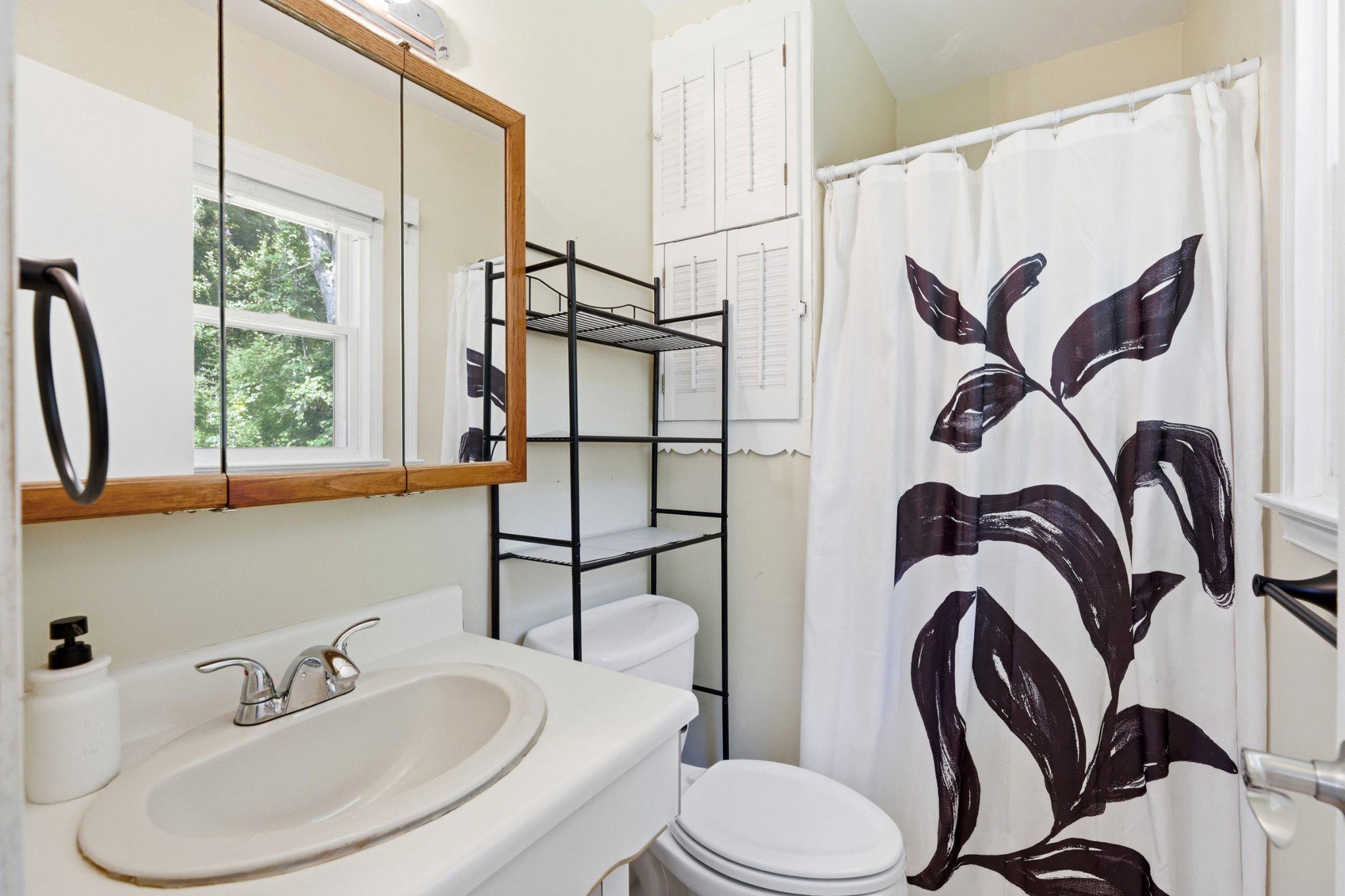  13015 Chalfont Avenue, Fort Washington, MD, 20744 - 物件實景