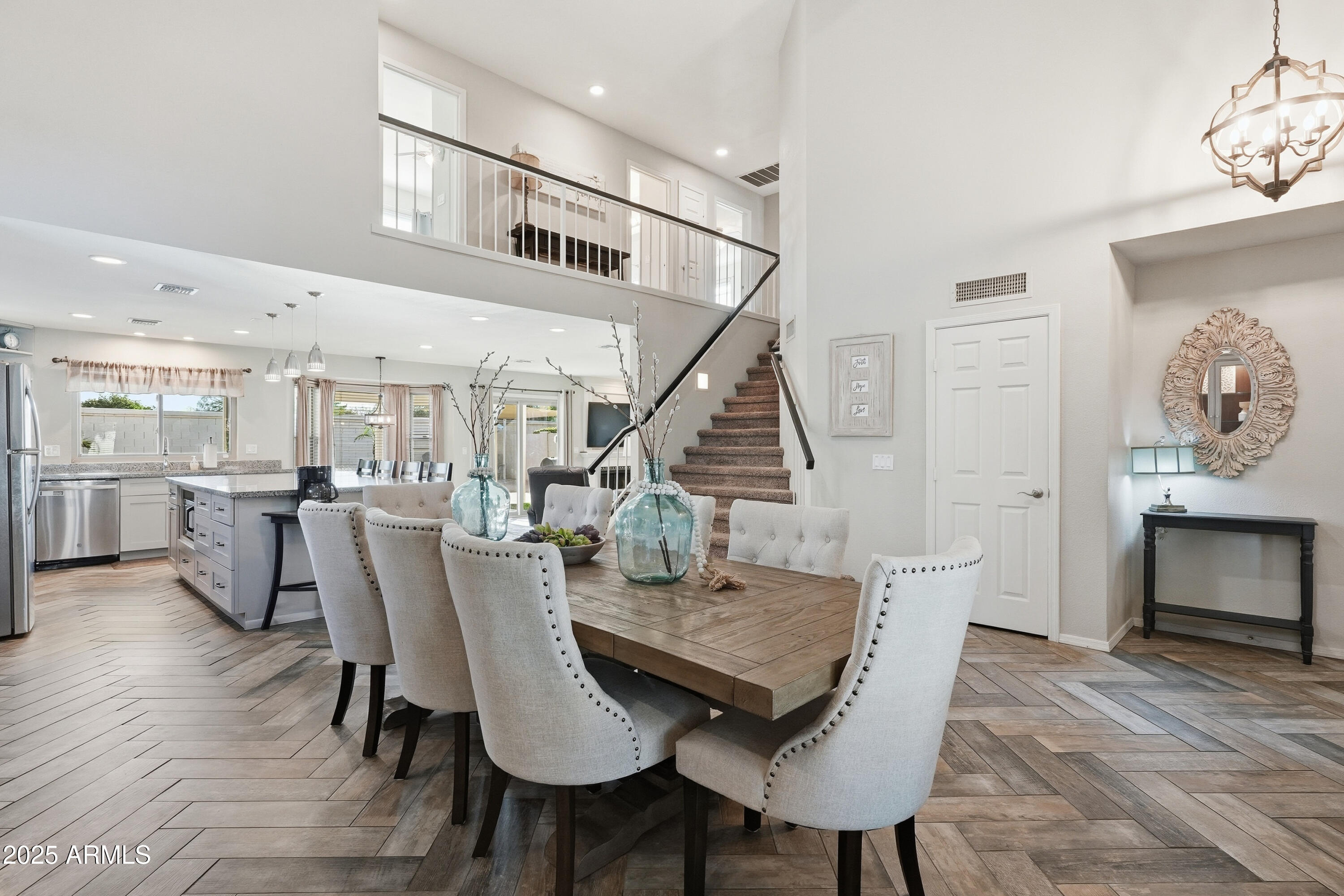 Gilbert, Arizona, 85234, United States, 4 Bedrooms Bedrooms, ,3 BathroomsBathrooms,Residential,For Sale,1997070