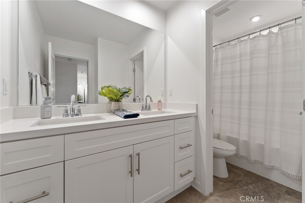 Fontana, California, 92336, United States, 3 Bedrooms Bedrooms, ,3 BathroomsBathrooms,Residential,For Sale,1928746