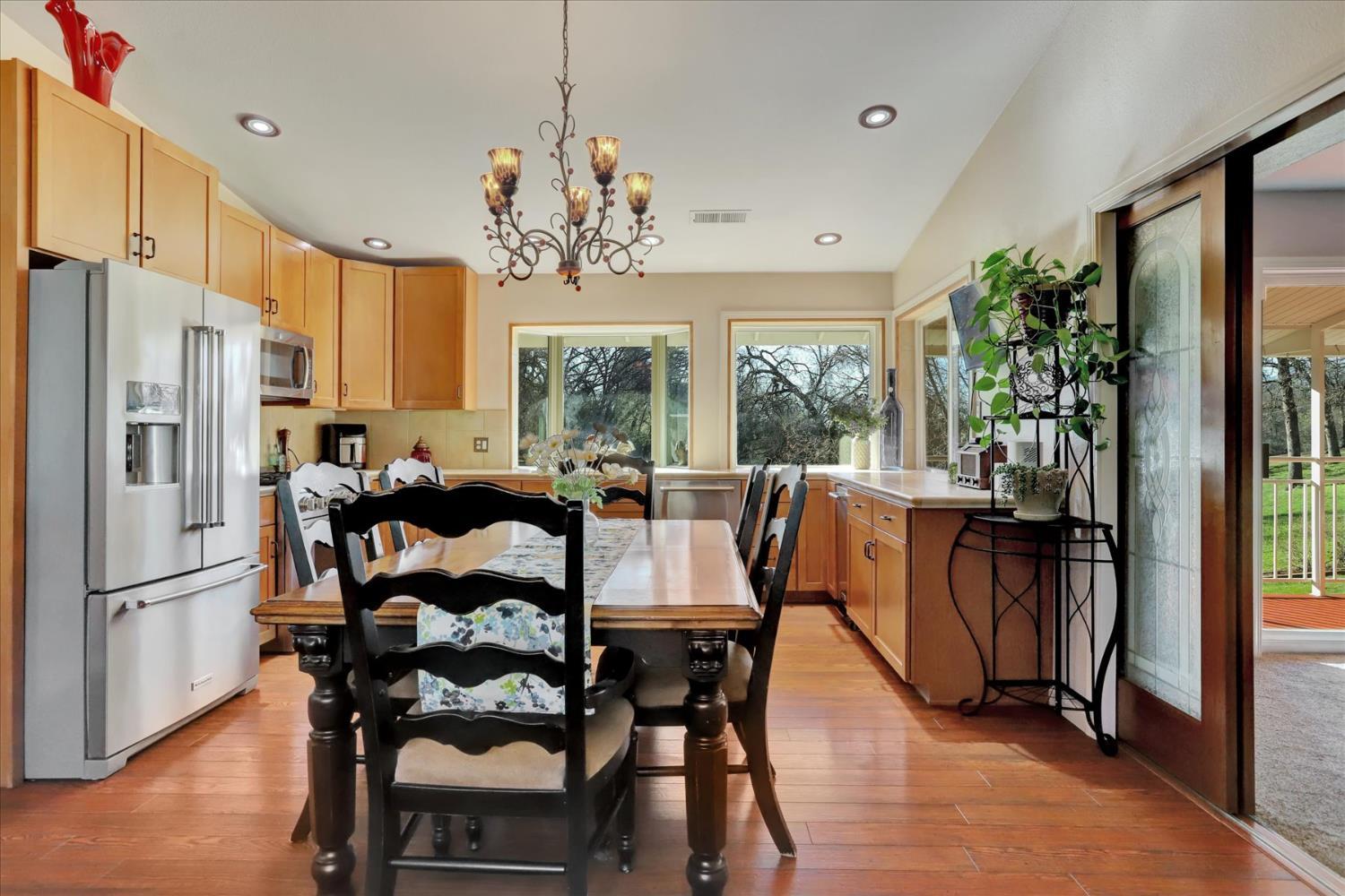 Grass Valley, California, 95949, United States, 4 Bedrooms Bedrooms, ,3 BathroomsBathrooms,Residential,For Sale,2015333