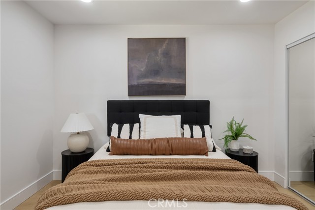 Los Angeles, California, 90016, United States, 7 Bedrooms Bedrooms, ,4 BathroomsBathrooms,Residential,For Sale,2006149