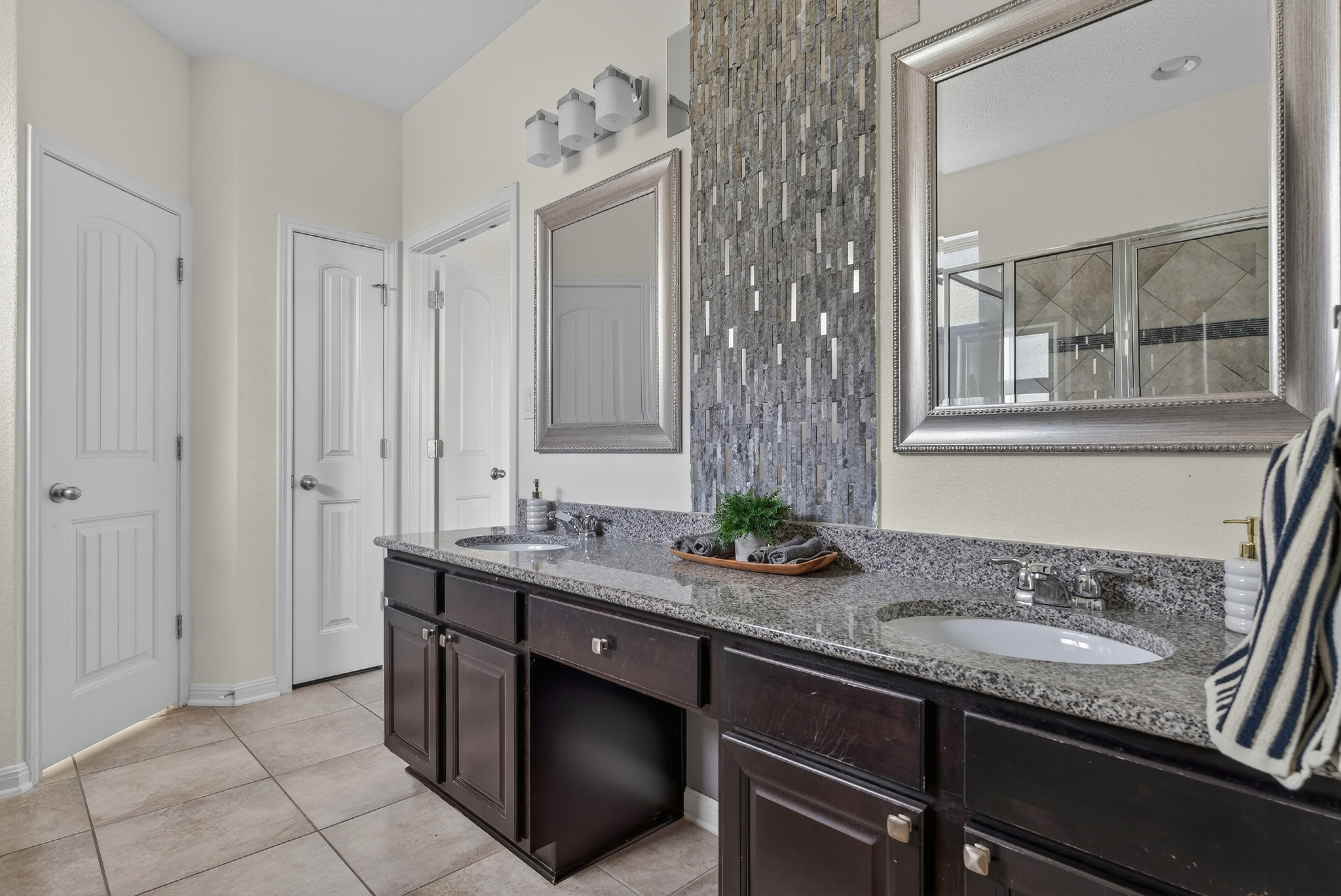  700 Ledge Stone Drive, Austin, TX 78737 - 物件實景