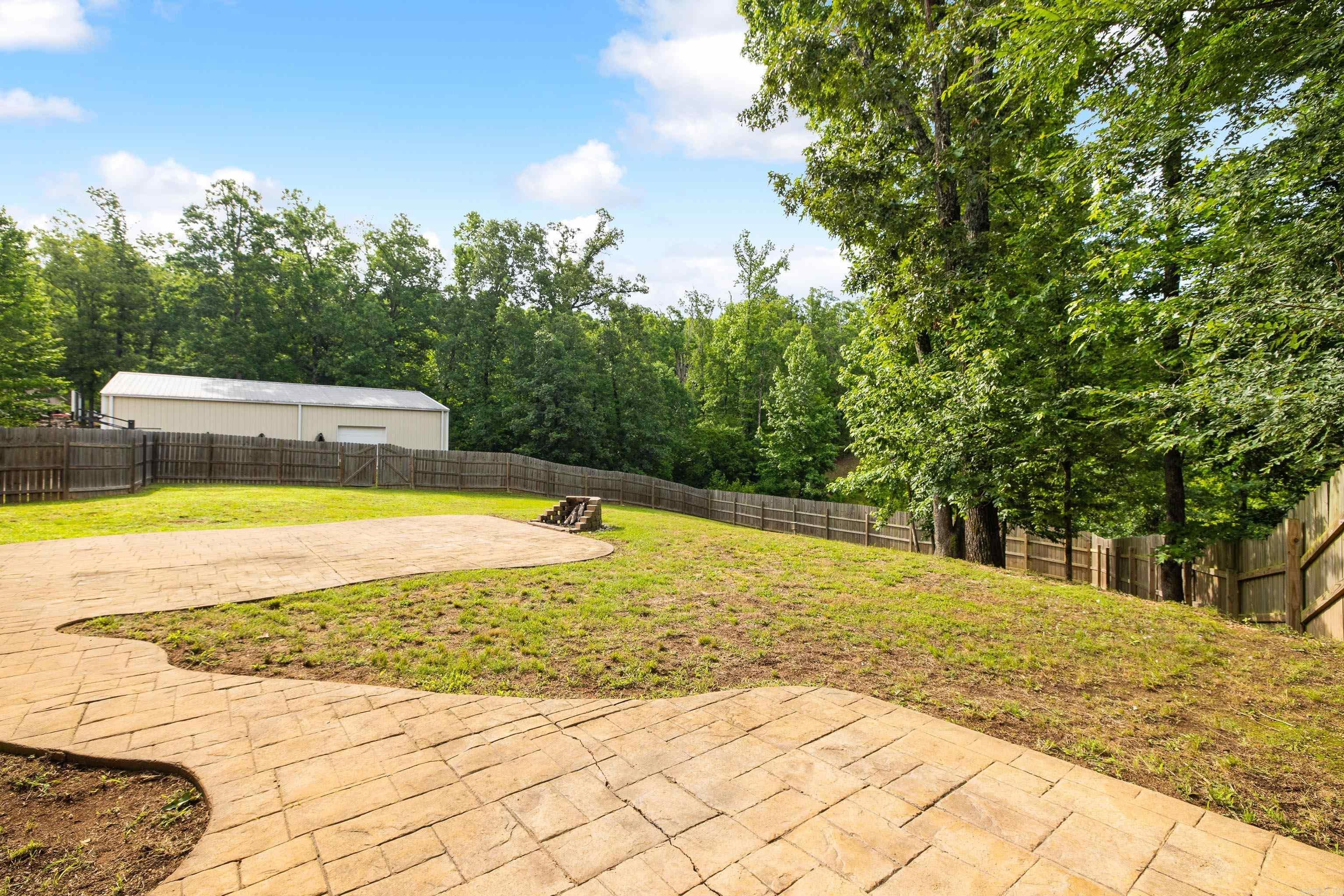 Benton, Arkansas, 72019, United States, 4 Bedrooms Bedrooms, ,4 BathroomsBathrooms,Residential,For Sale,2048594