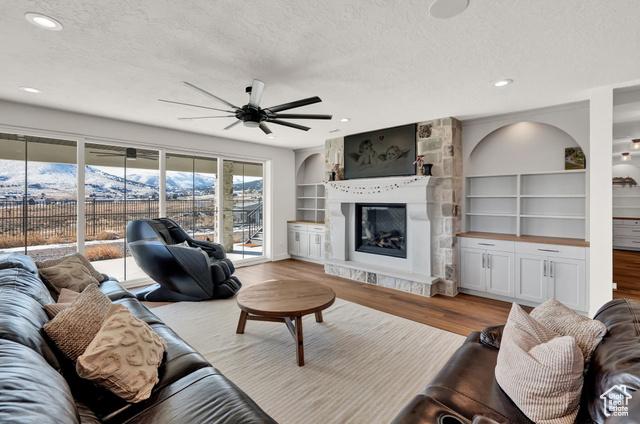 Herriman, Utah, 84096, United States, 5 Bedrooms Bedrooms, ,6 BathroomsBathrooms,Residential,For Sale,1982212