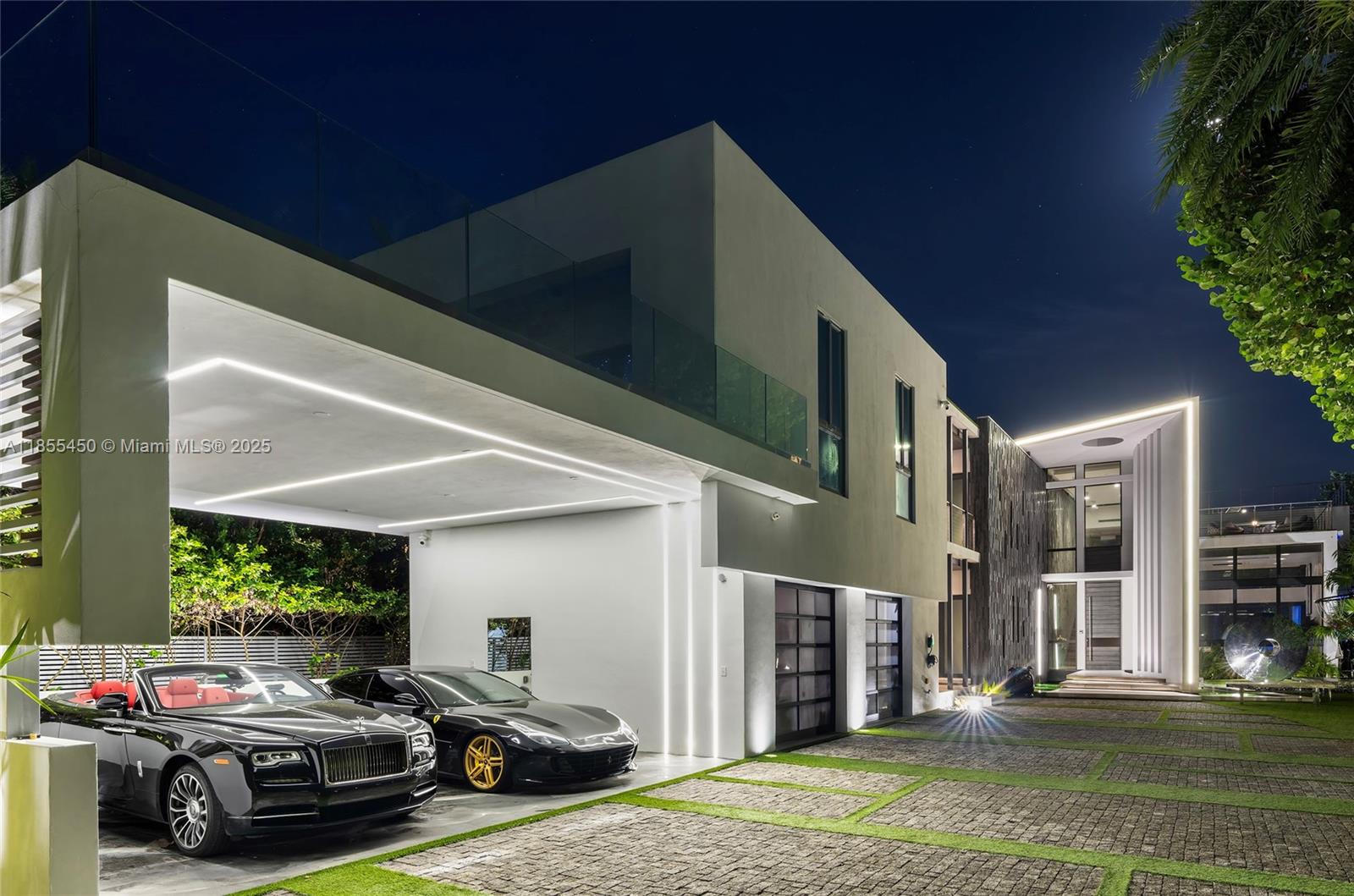 Miami Beach, Florida, 33140, United States, 5 Bedrooms Bedrooms, ,8 BathroomsBathrooms,Residential,For Sale,1918042