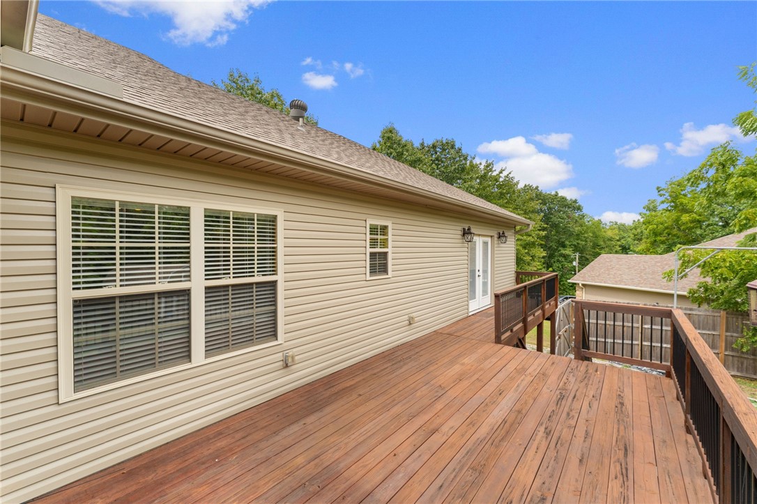 Bella Vista, Arkansas, 72715, United States, 3 Bedrooms Bedrooms, ,4 BathroomsBathrooms,Residential,For Sale,1942252