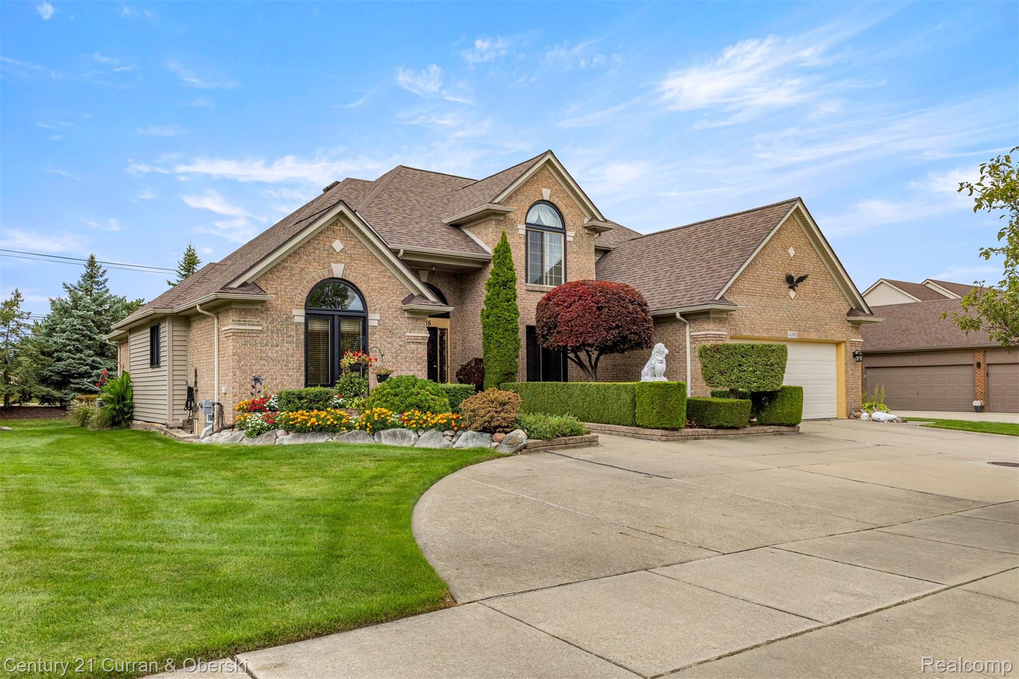 Clinton Charter Township, Michigan, 48038, United States, 4 Bedrooms Bedrooms, ,4 BathroomsBathrooms,Residential,For Sale,1979436