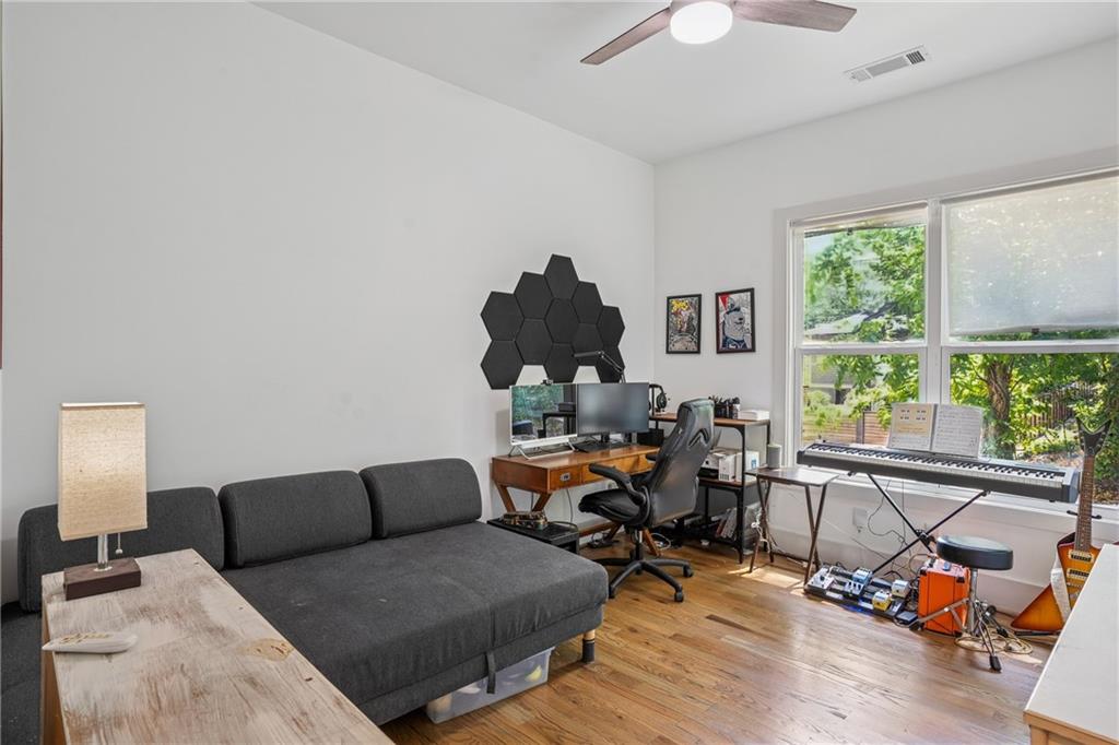 Atlanta, Georgia, 30310, United States, 3 Bedrooms Bedrooms, ,2 BathroomsBathrooms,Residential,For Sale,1991522