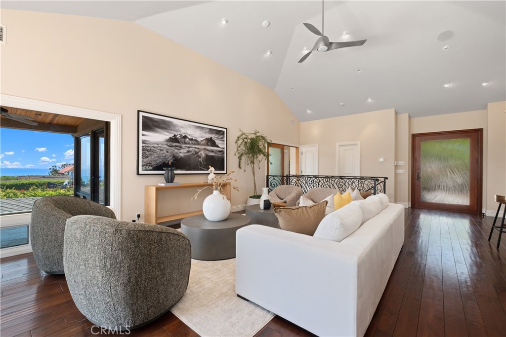 Laguna Beach, California, 92651, United States, 3 Bedrooms Bedrooms, ,4 BathroomsBathrooms,Residential,For Sale,1838751