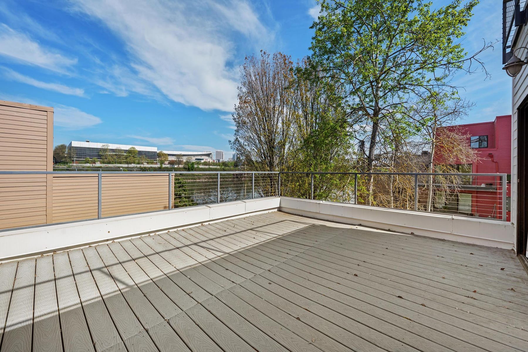  920 NW NAITO PKWY #J25 Portland, OR 97209 - 物件實景