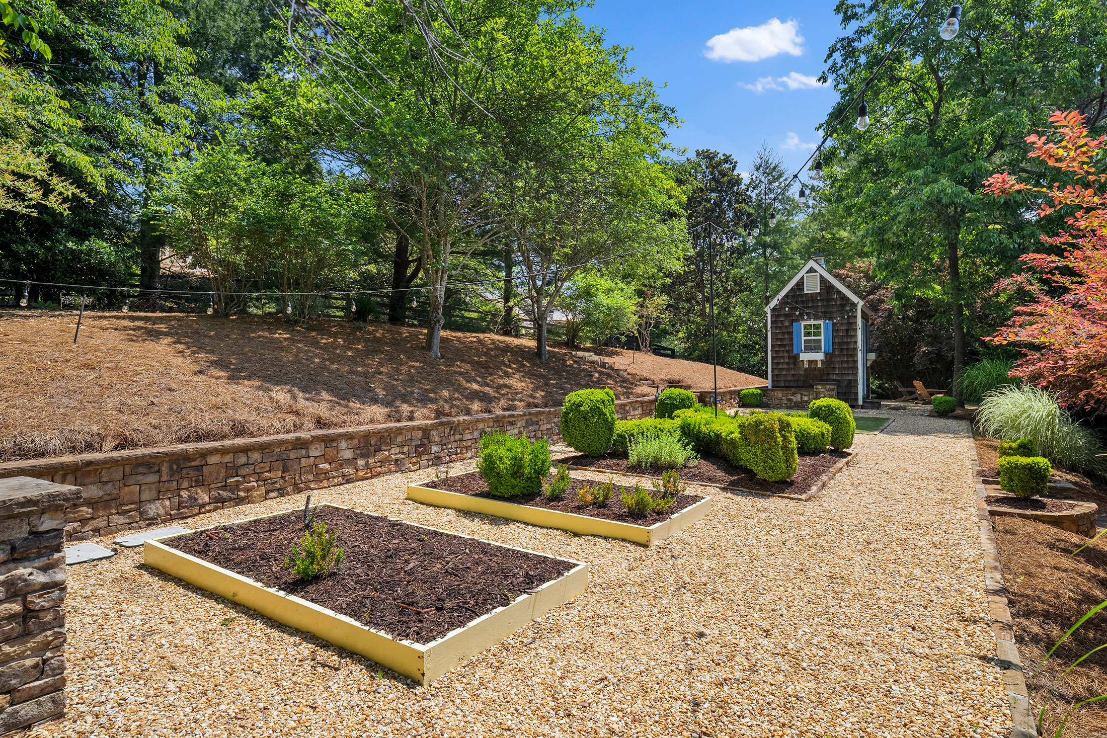  Estate-style Living in One of Milton