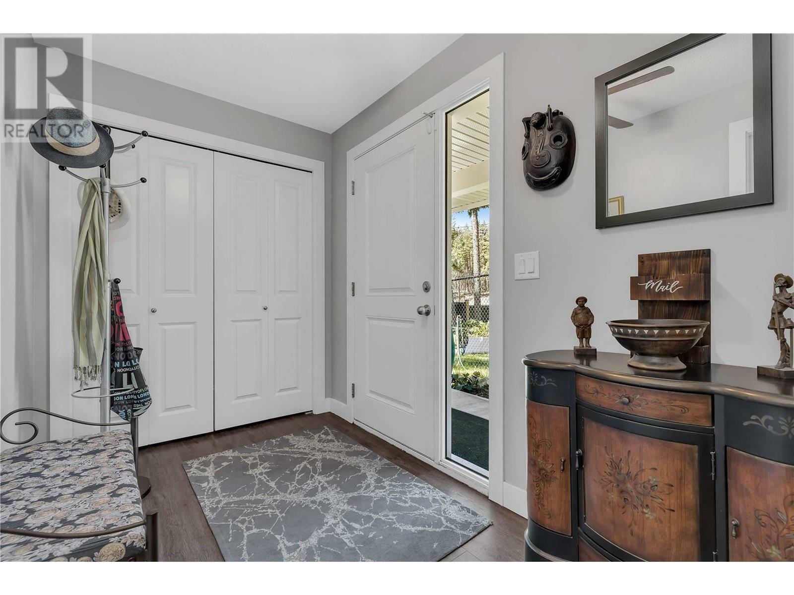 KELOWNA, British Columbia, V1Z 3W6, CA, 5 Bedrooms Bedrooms, ,3 BathroomsBathrooms,Residential,For Sale,1838987