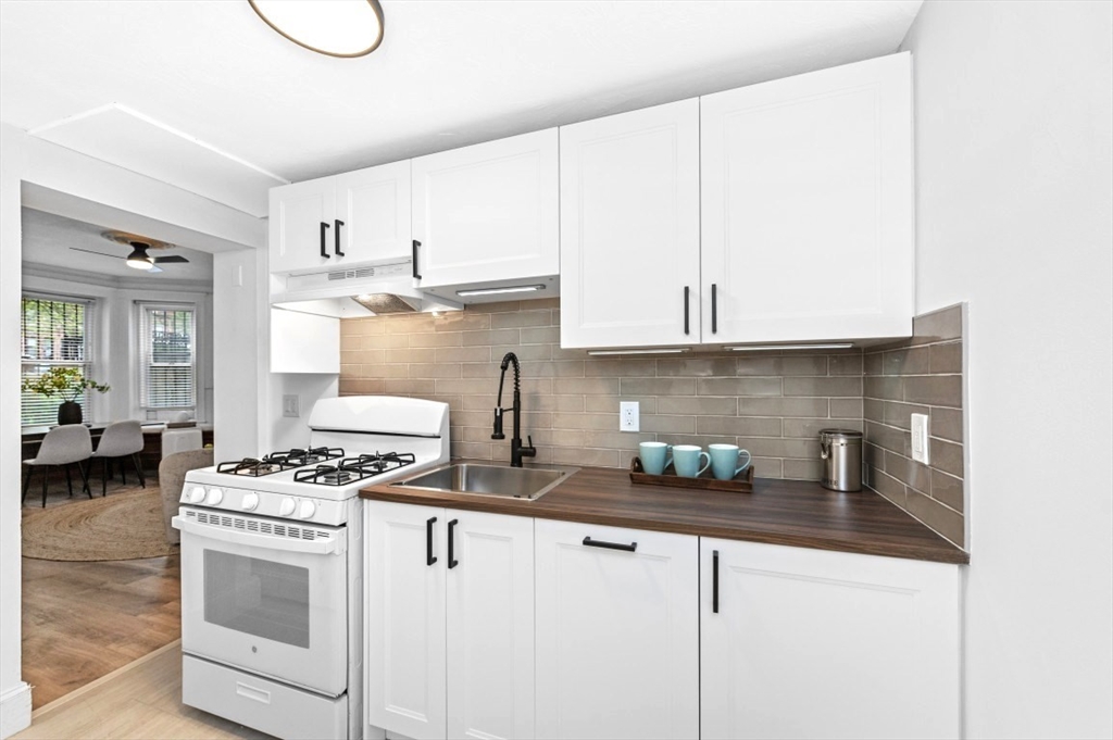 Boston, Massachusetts, 02115, United States, 2 Bedrooms Bedrooms, ,1 BathroomBathrooms,Residential,For Sale,1889916