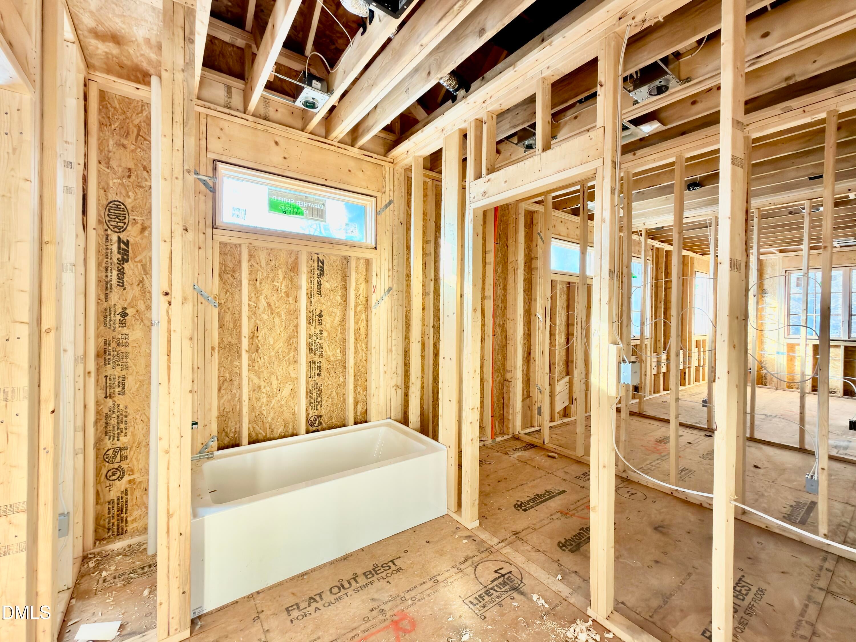 Raleigh, North Carolina, 27609, United States, 5 Bedrooms Bedrooms, ,7 BathroomsBathrooms,Residential,For Sale,1997478