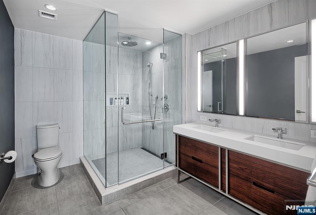 Hoboken, New Jersey, 07030, United States, 2 Bedrooms Bedrooms, ,2 BathroomsBathrooms,Residential,For Sale,1992140