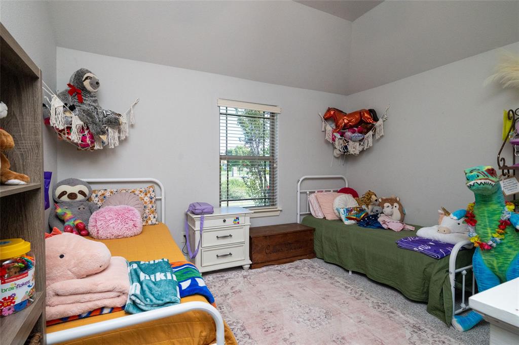 Weatherford, Texas, 76088, United States, 3 Bedrooms Bedrooms, ,2 BathroomsBathrooms,Residential,For Sale,1976944