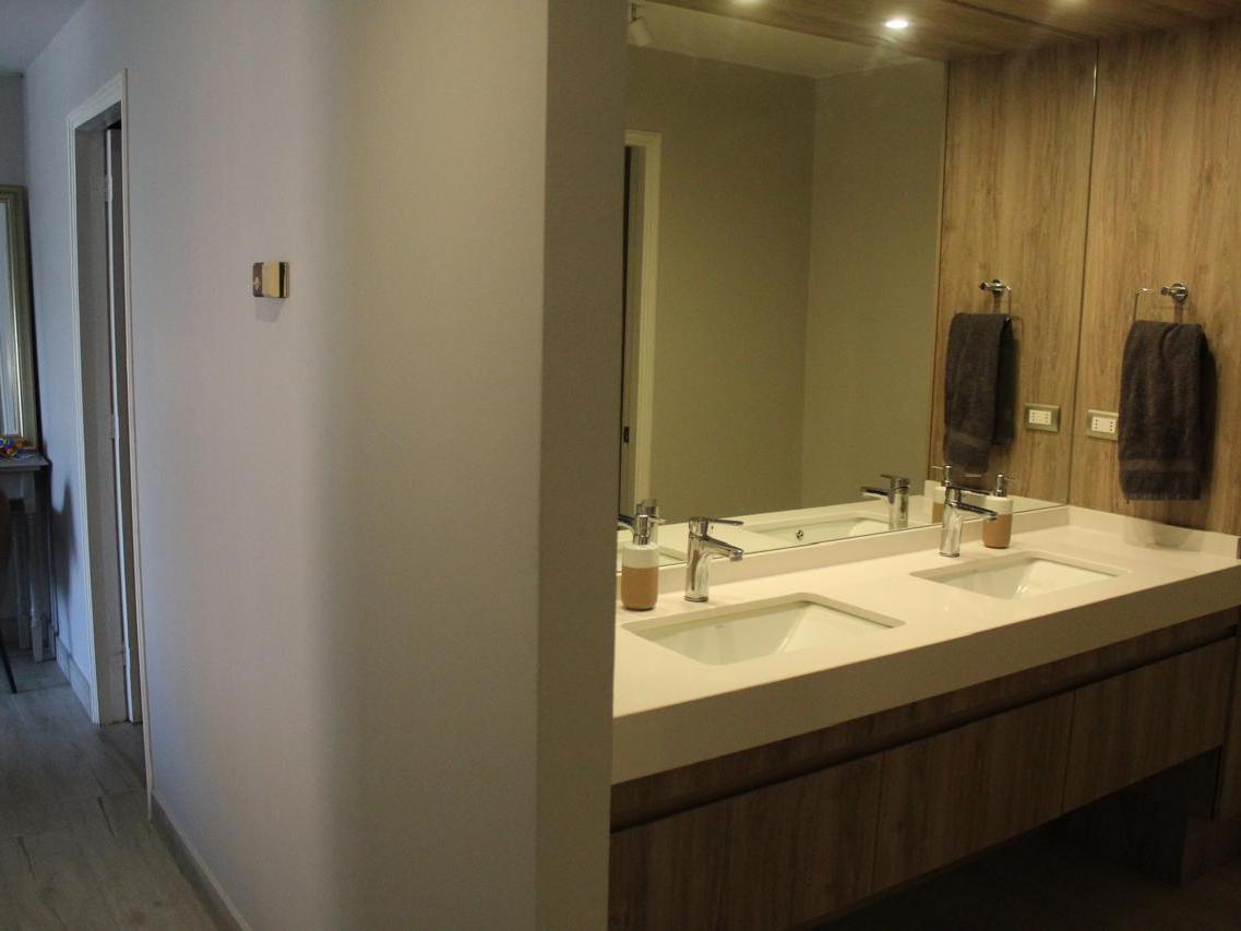 Vitacura, Chile, 3 Bedrooms Bedrooms, ,3 BathroomsBathrooms,Residential,For Sale,1933073